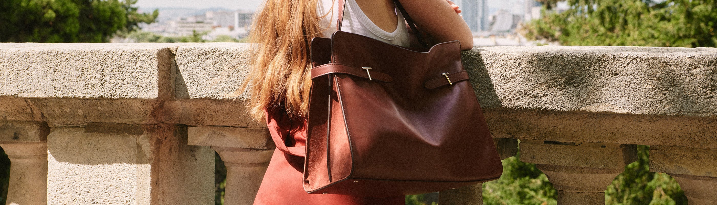 Women's Totes & Shoulder Bags