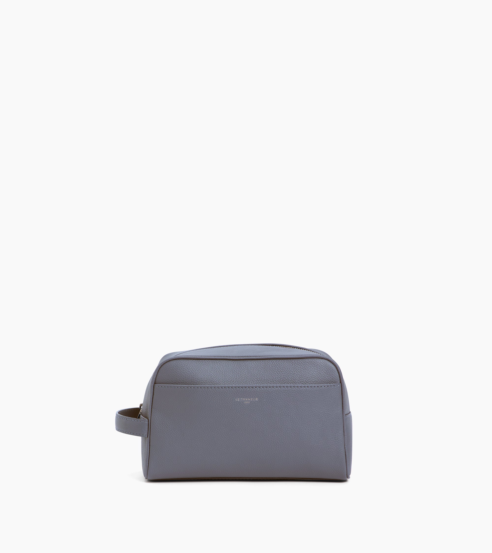 Toiletry bag in grained leather