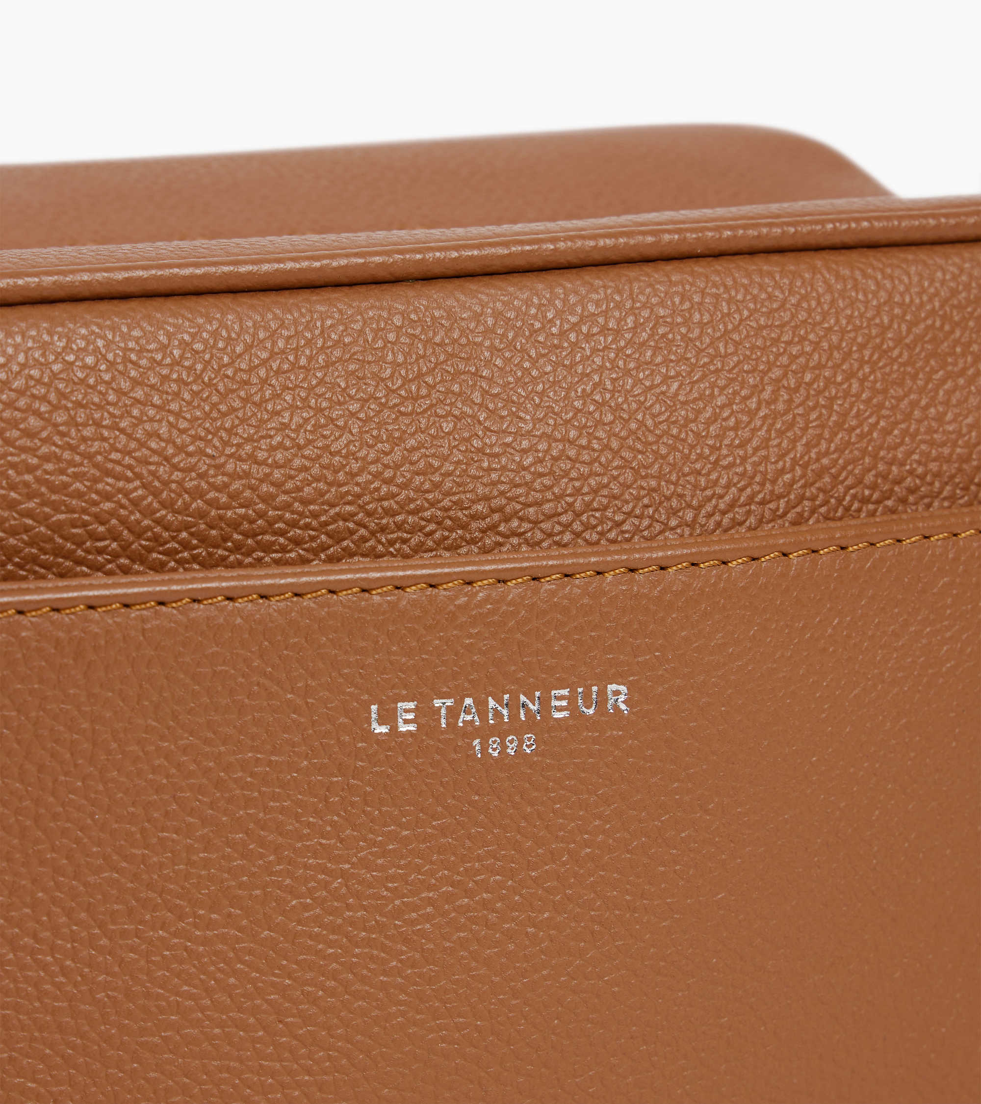 Grained leather toiletry bag