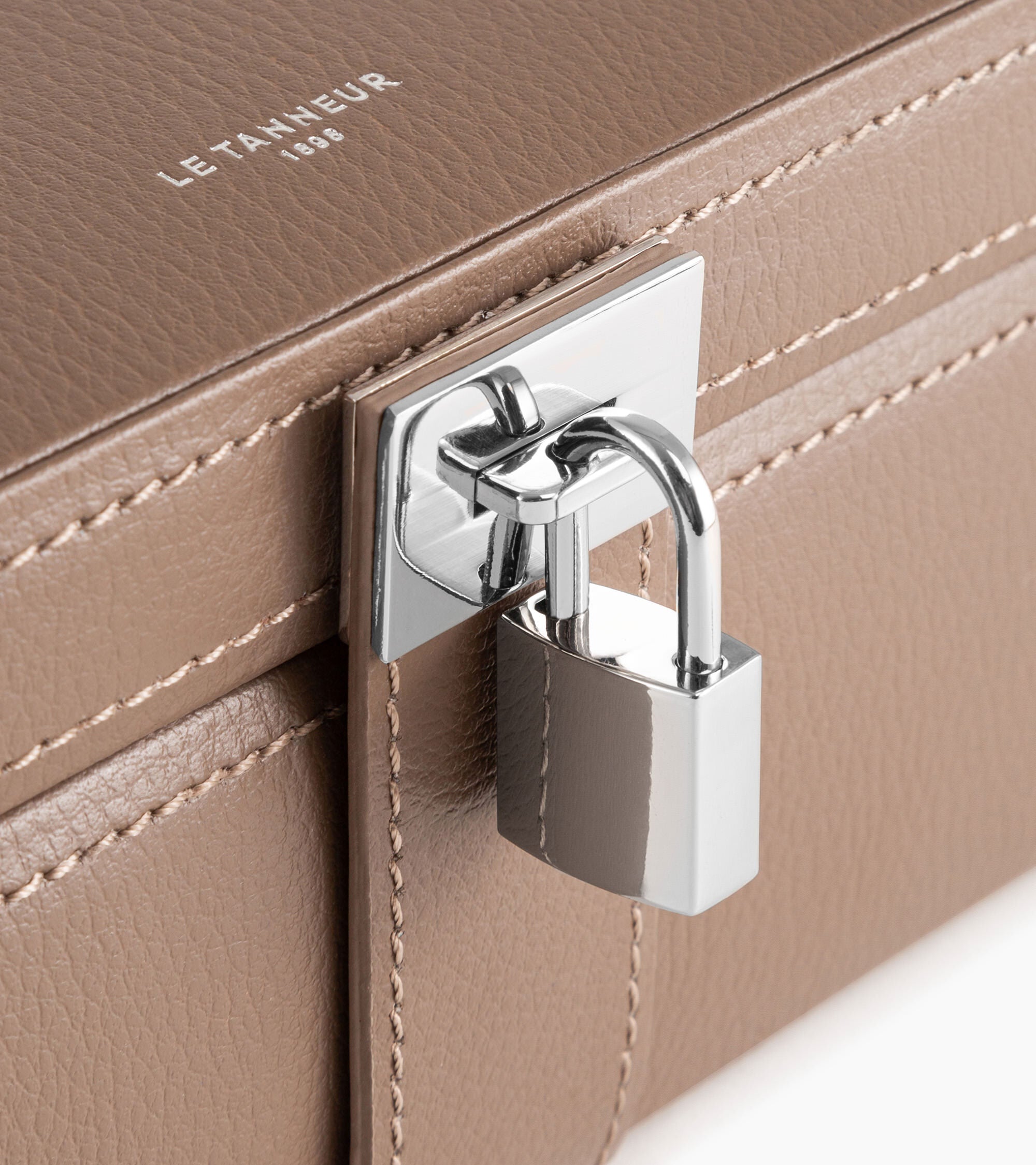 Medium jewelry box in leather