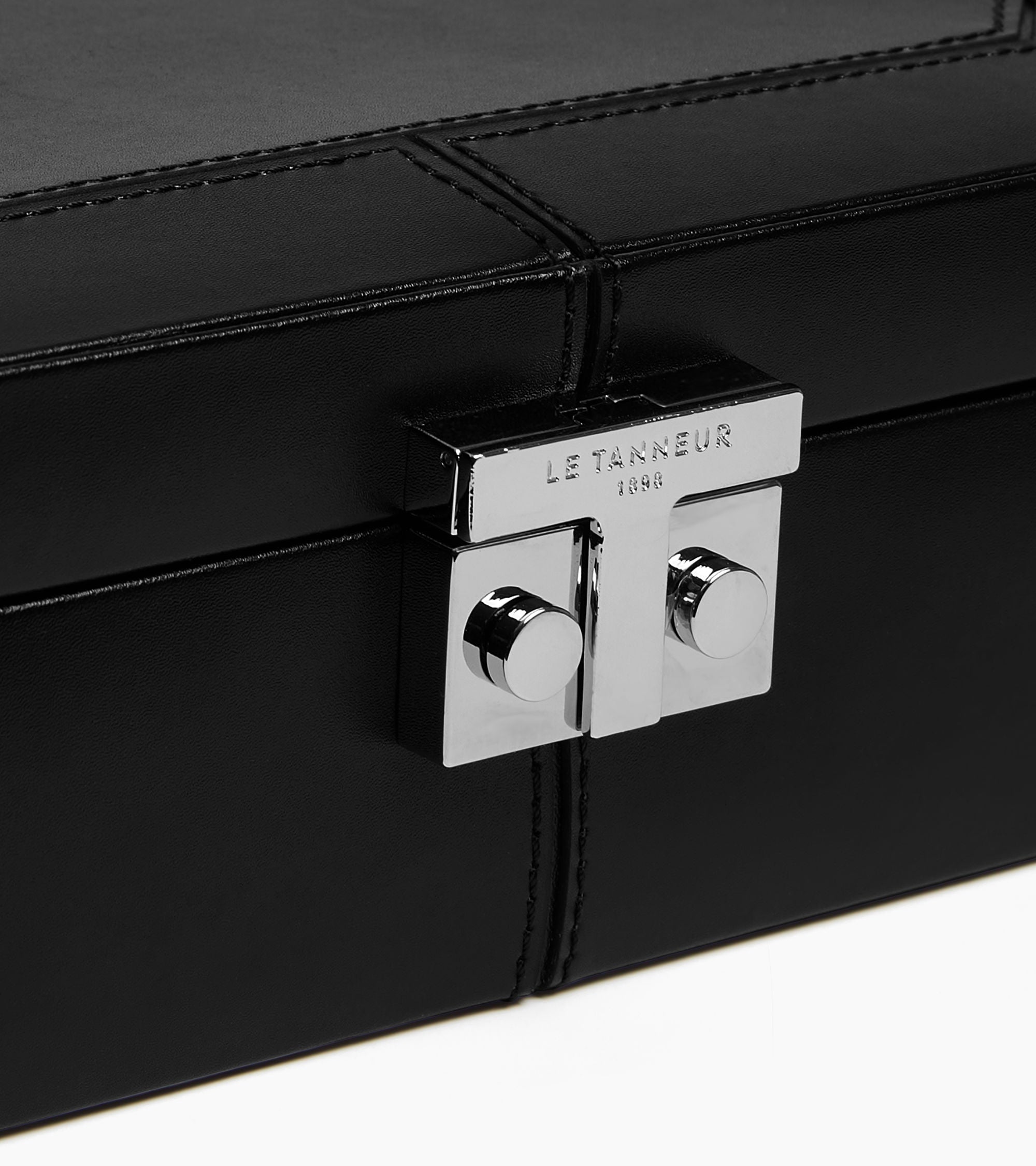 Box for 8 watches with T-clasp in leather