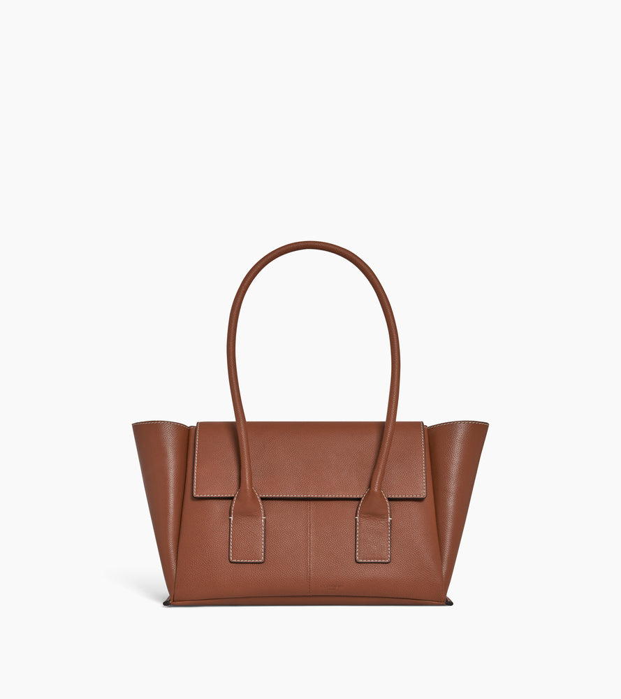 Medium tote bag with flap in grained leather