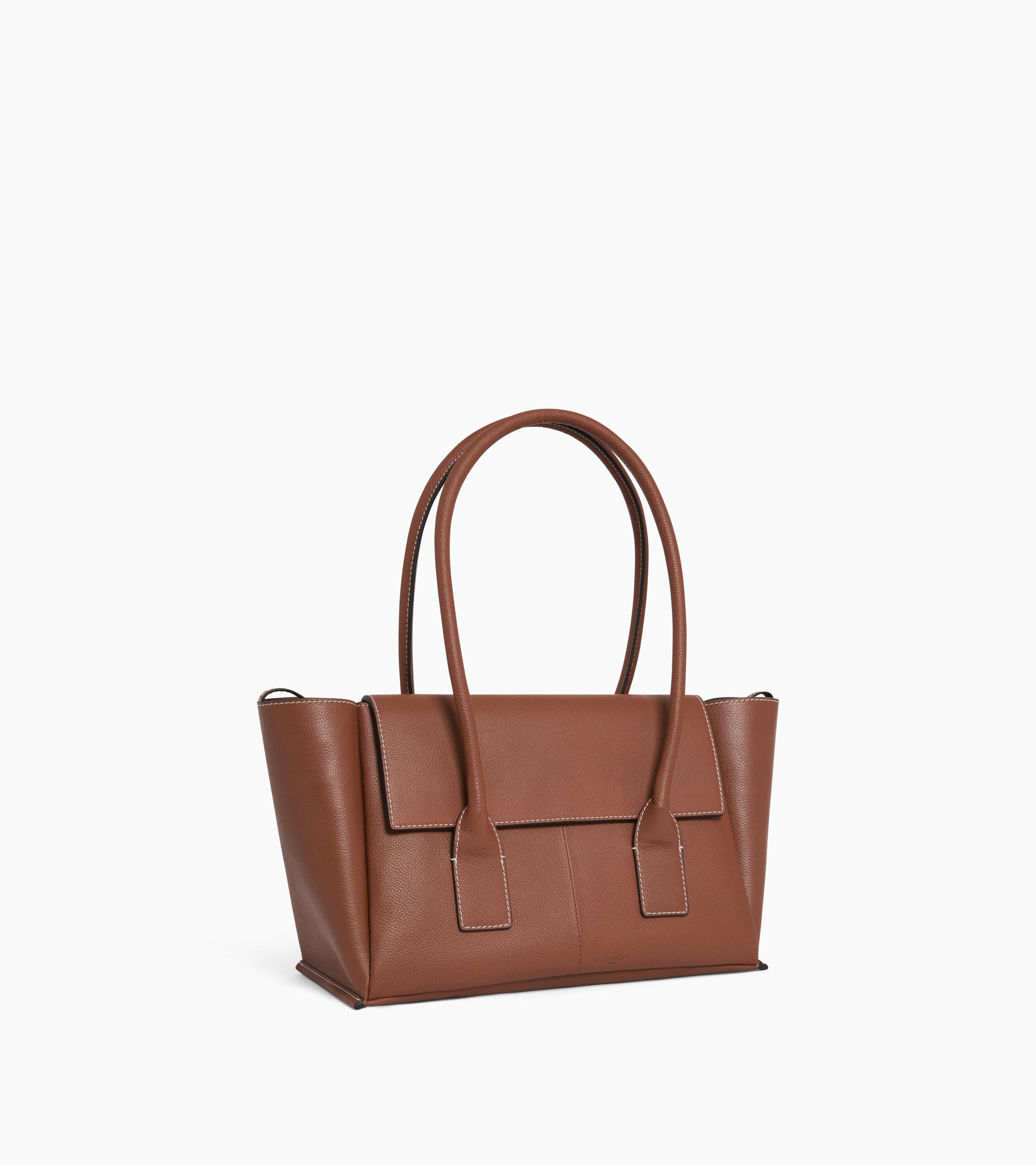 Medium tote bag with flap in grained leather