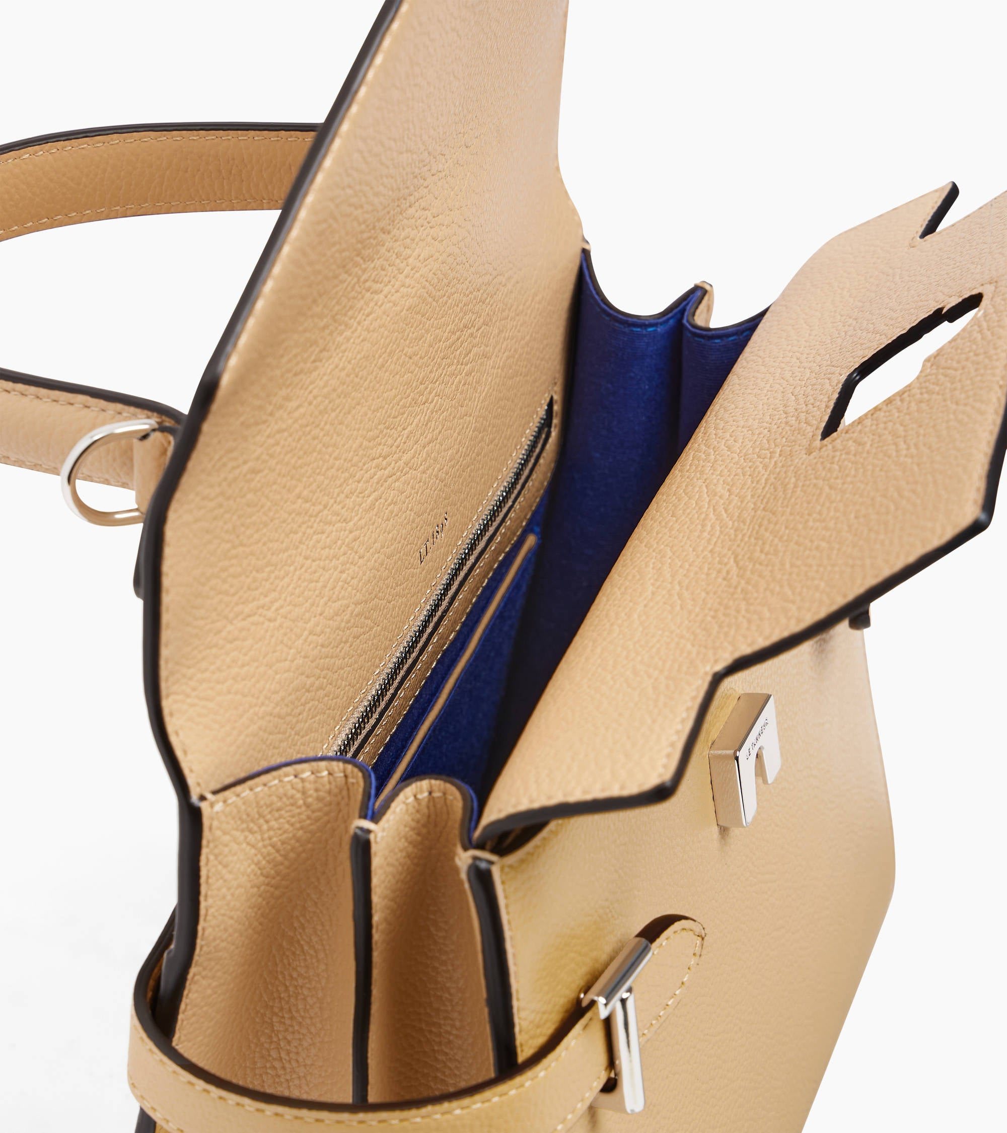 Emilie medium handbag with double flap in grained leather