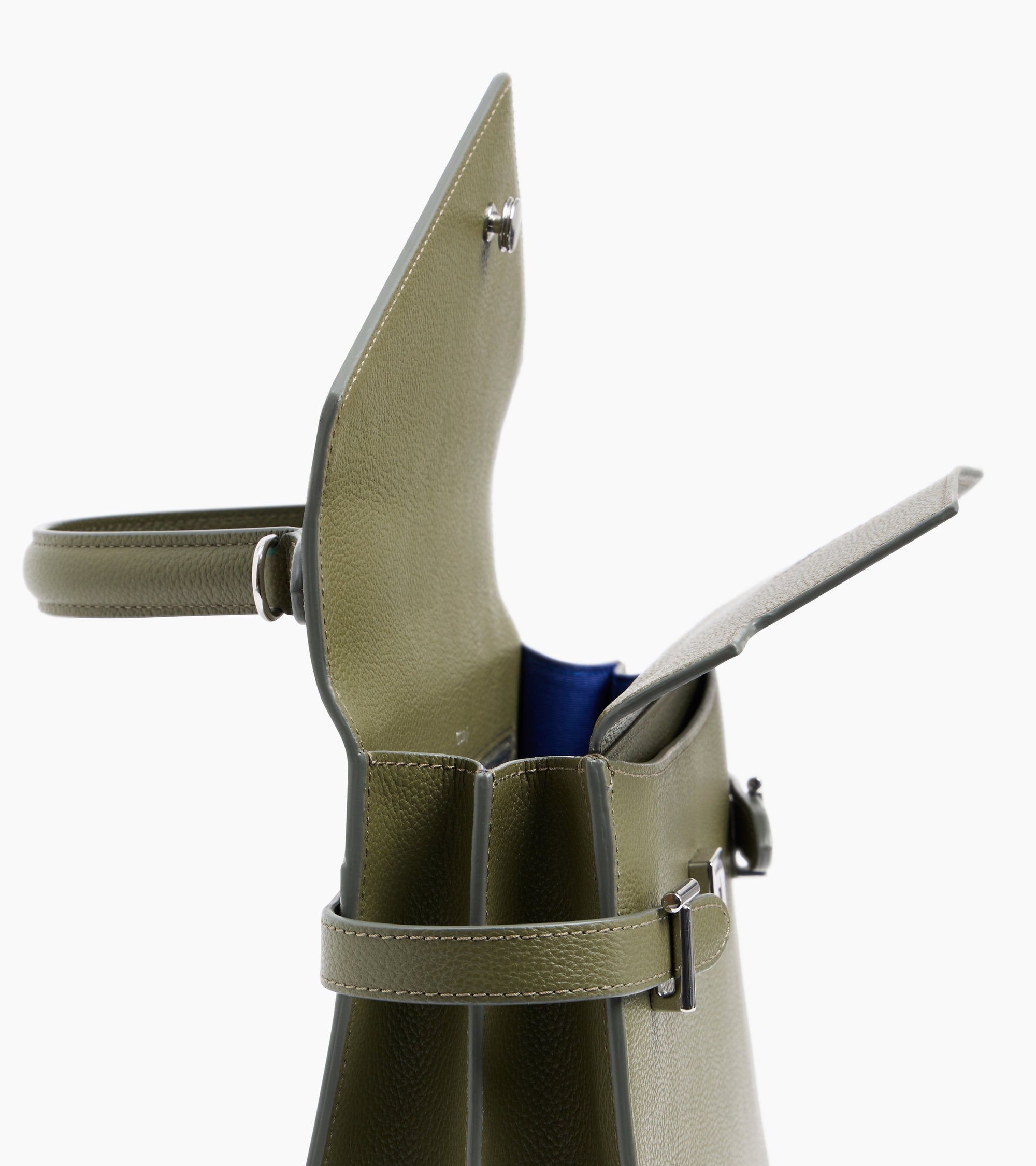 Emilie medium handbag with double flap in grained leather