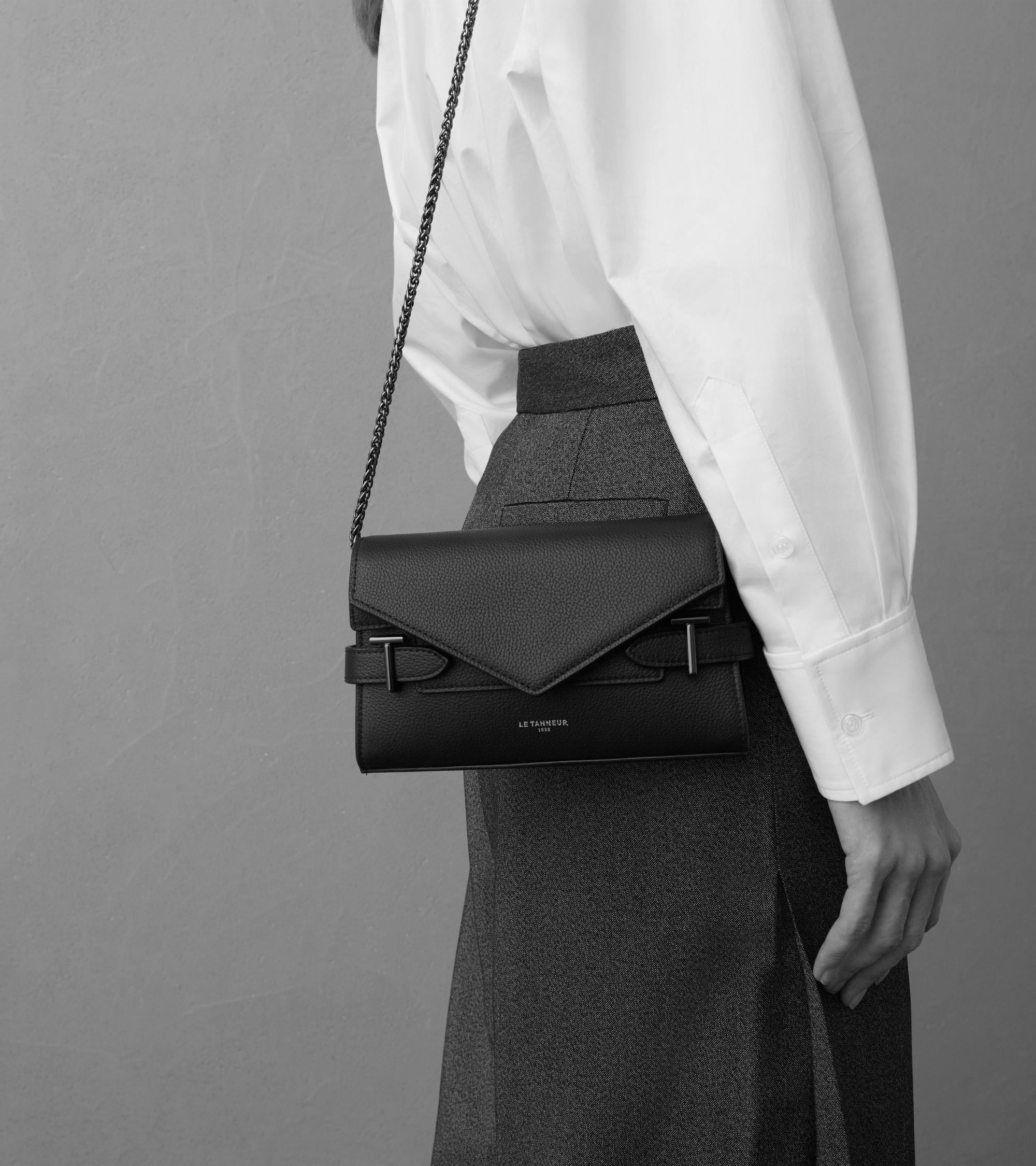 Emilie double flap grained leather small pouch