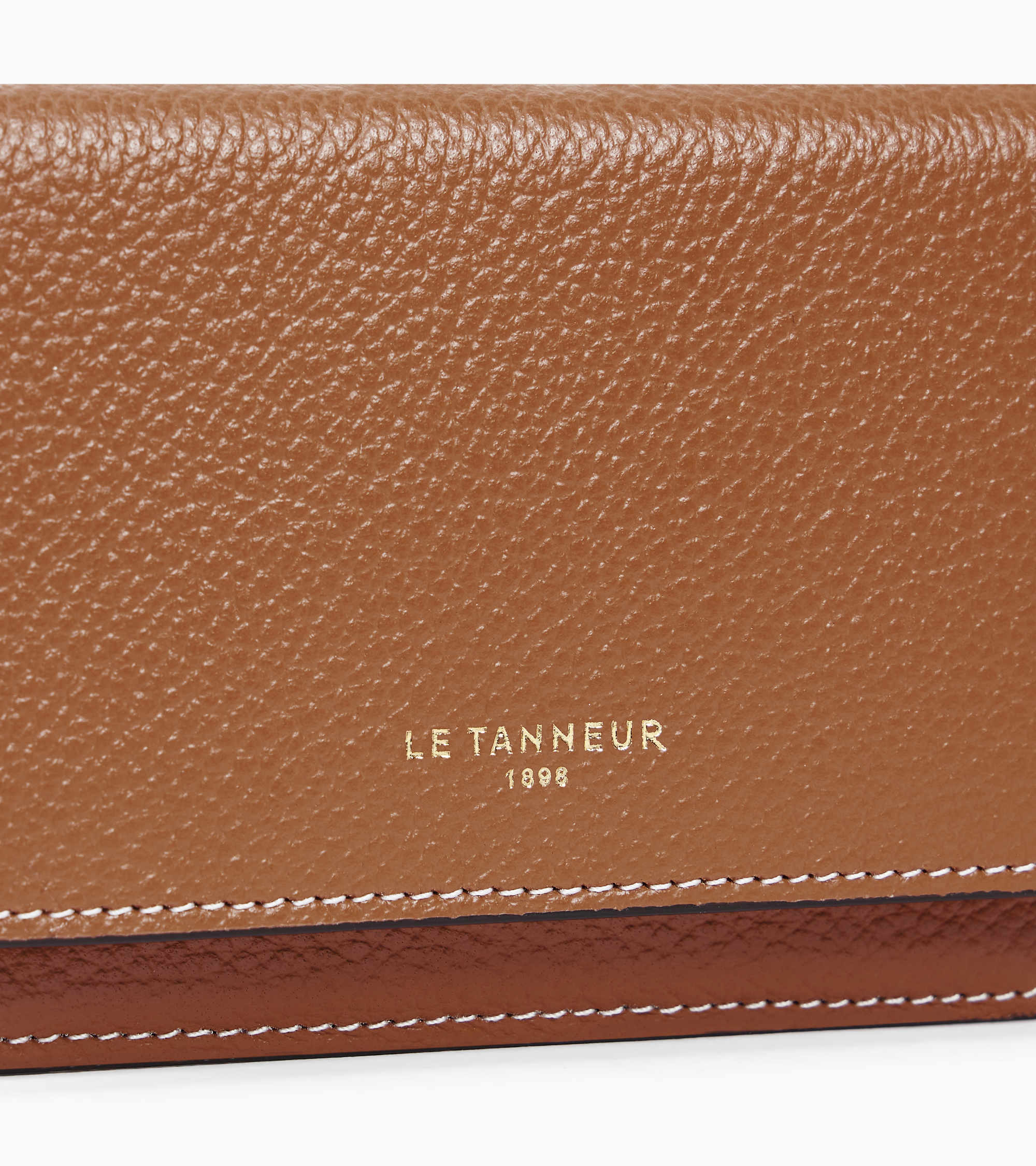 Emilie card holder in grained leather with flap