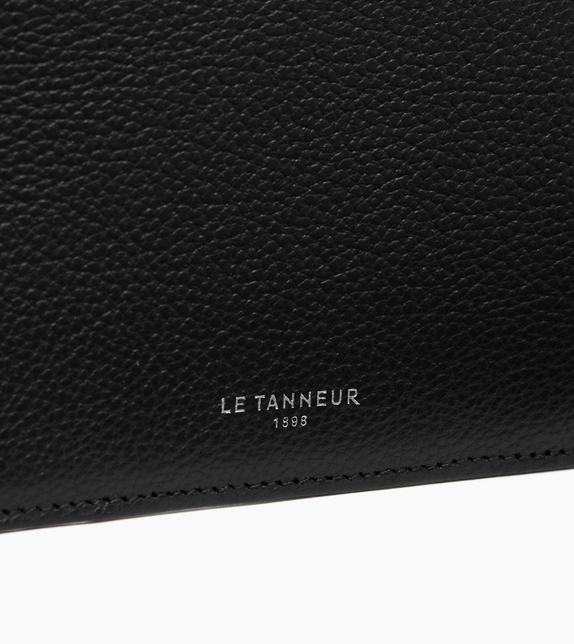 Emilie zipped card holder in grained leather