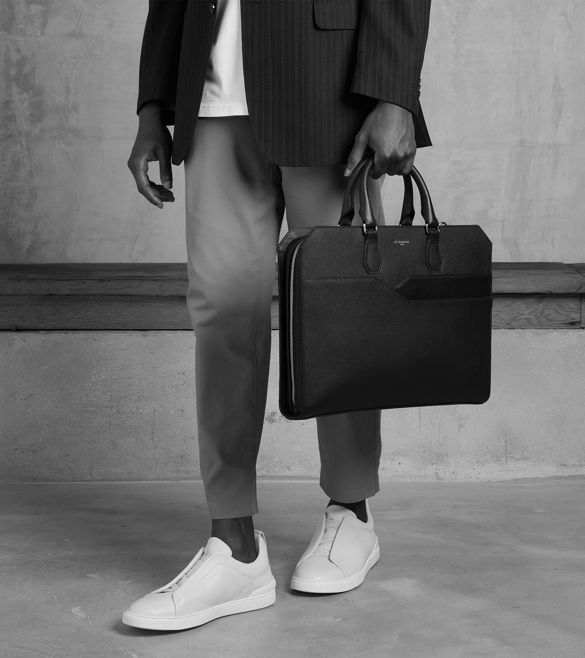 Gaston slim 15" briefcase in cross grain leather