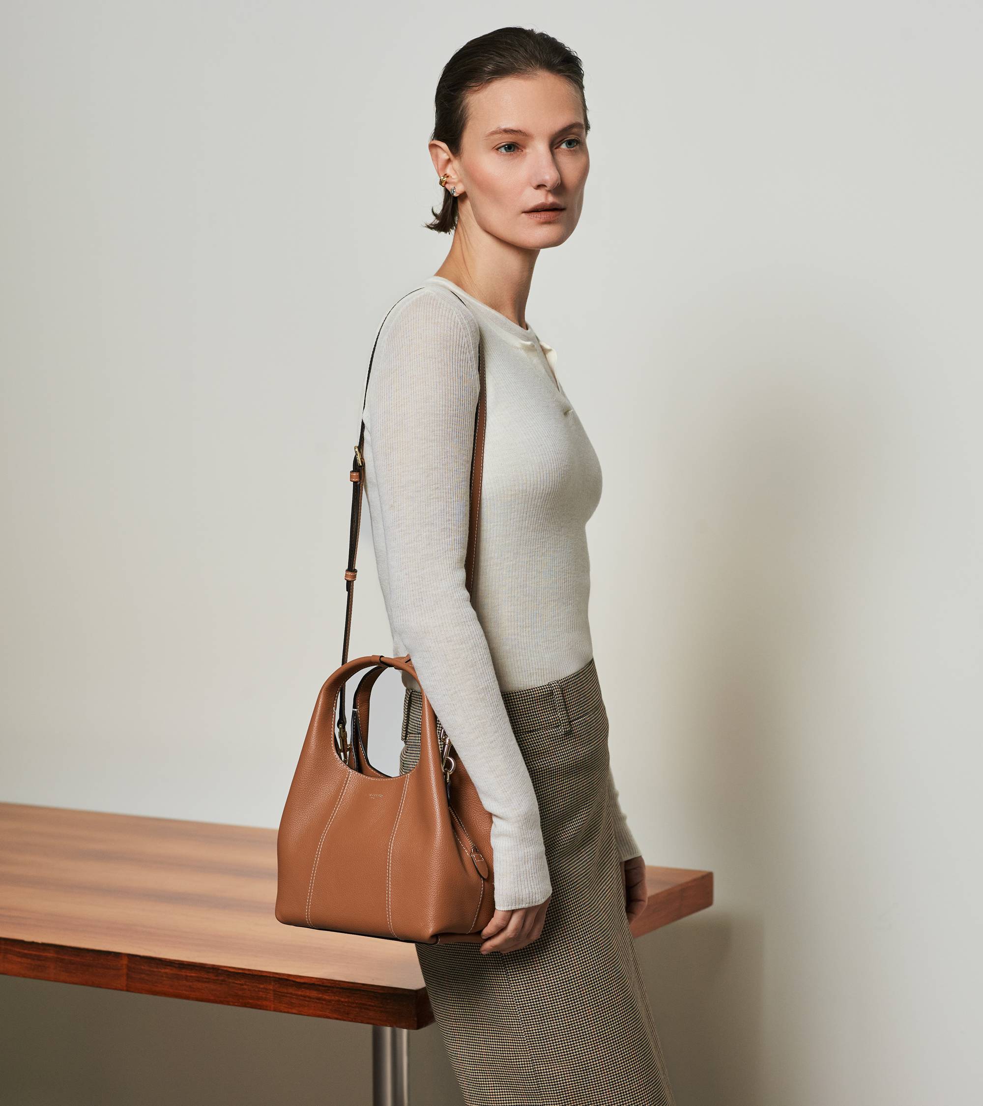 Juliette small handbag in grained leather