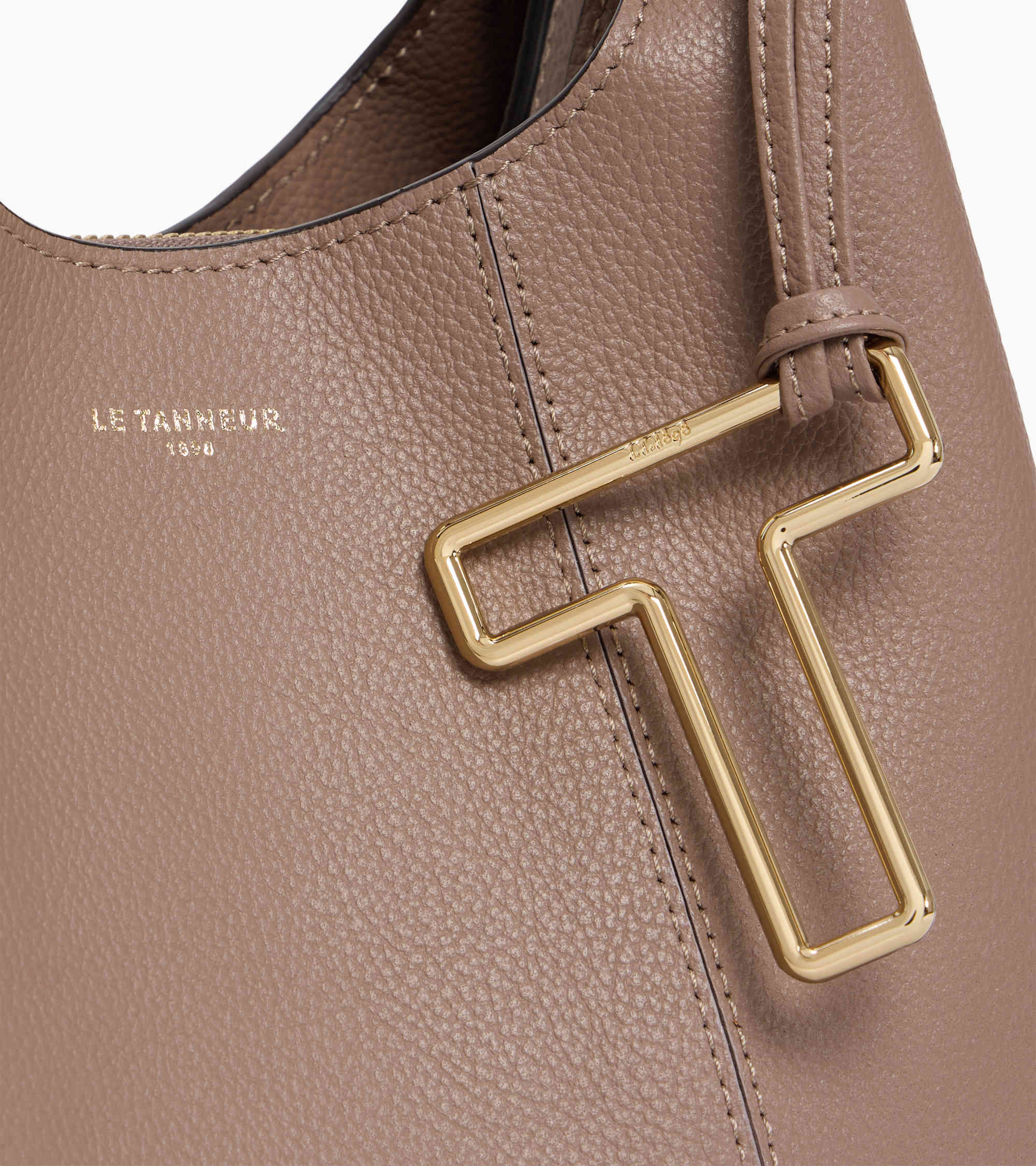 Juliette small handbag in grained leather