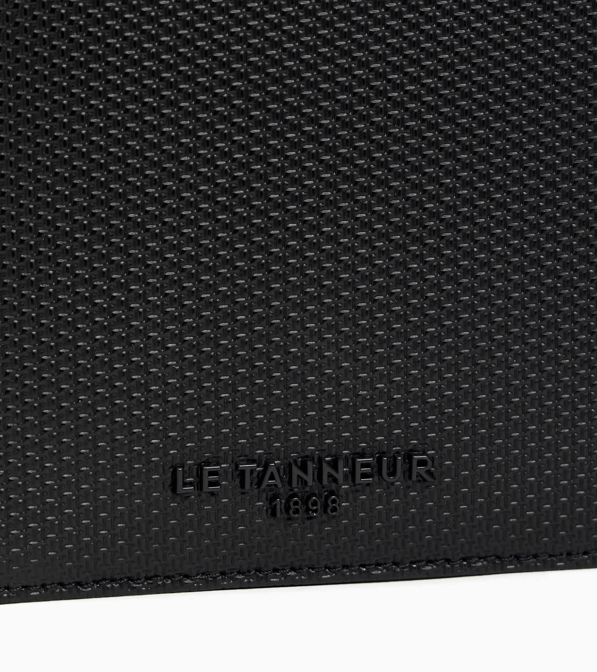 Emile horizontal zipped wallet in signature T leather