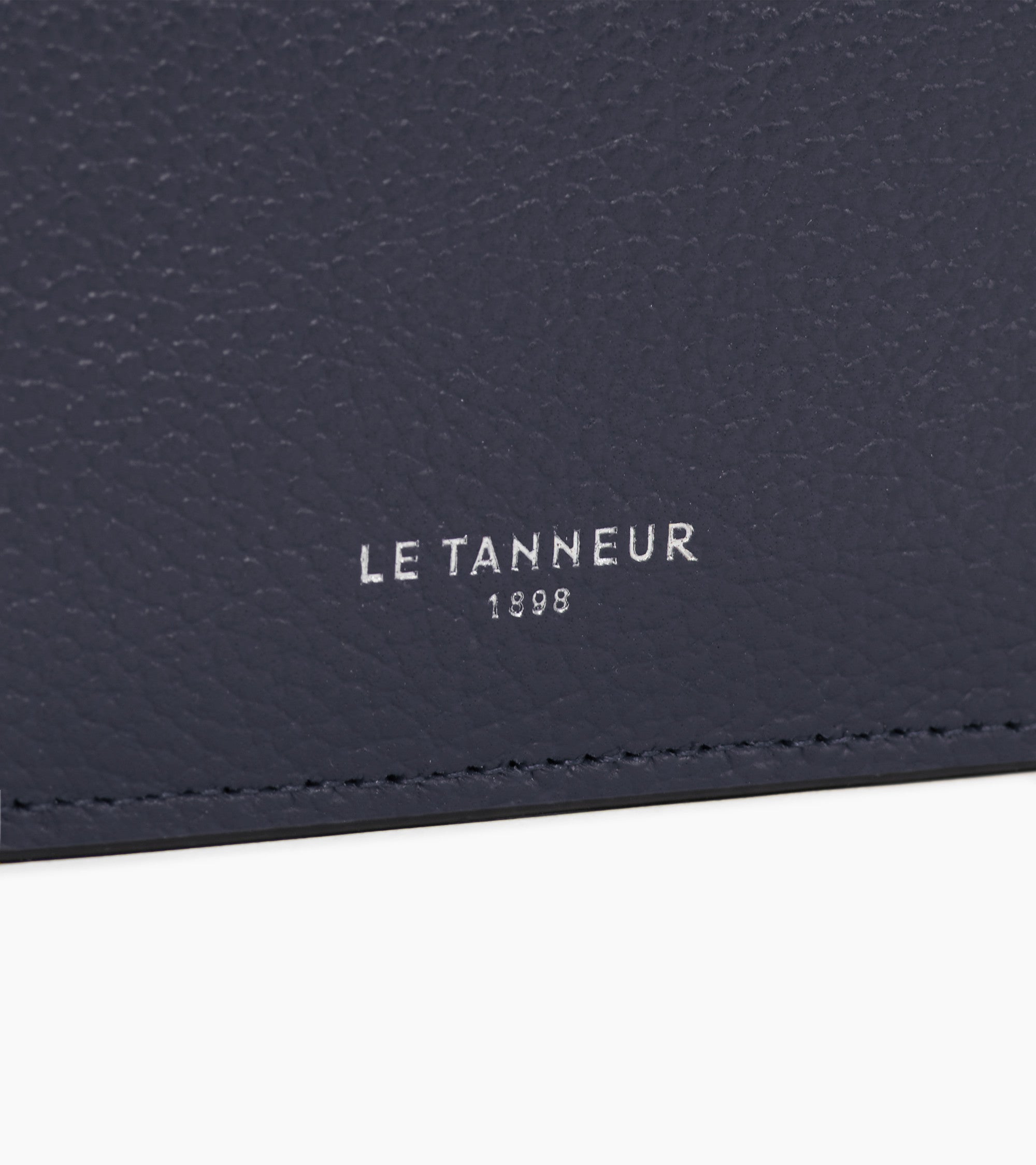 Emile card holder in grained leather