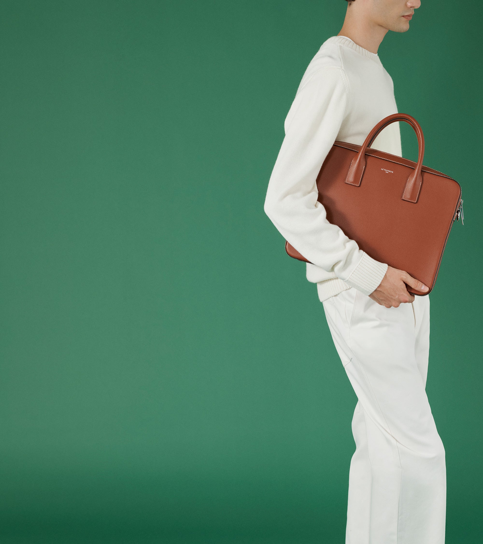 Emile 14" document holder in grained leather