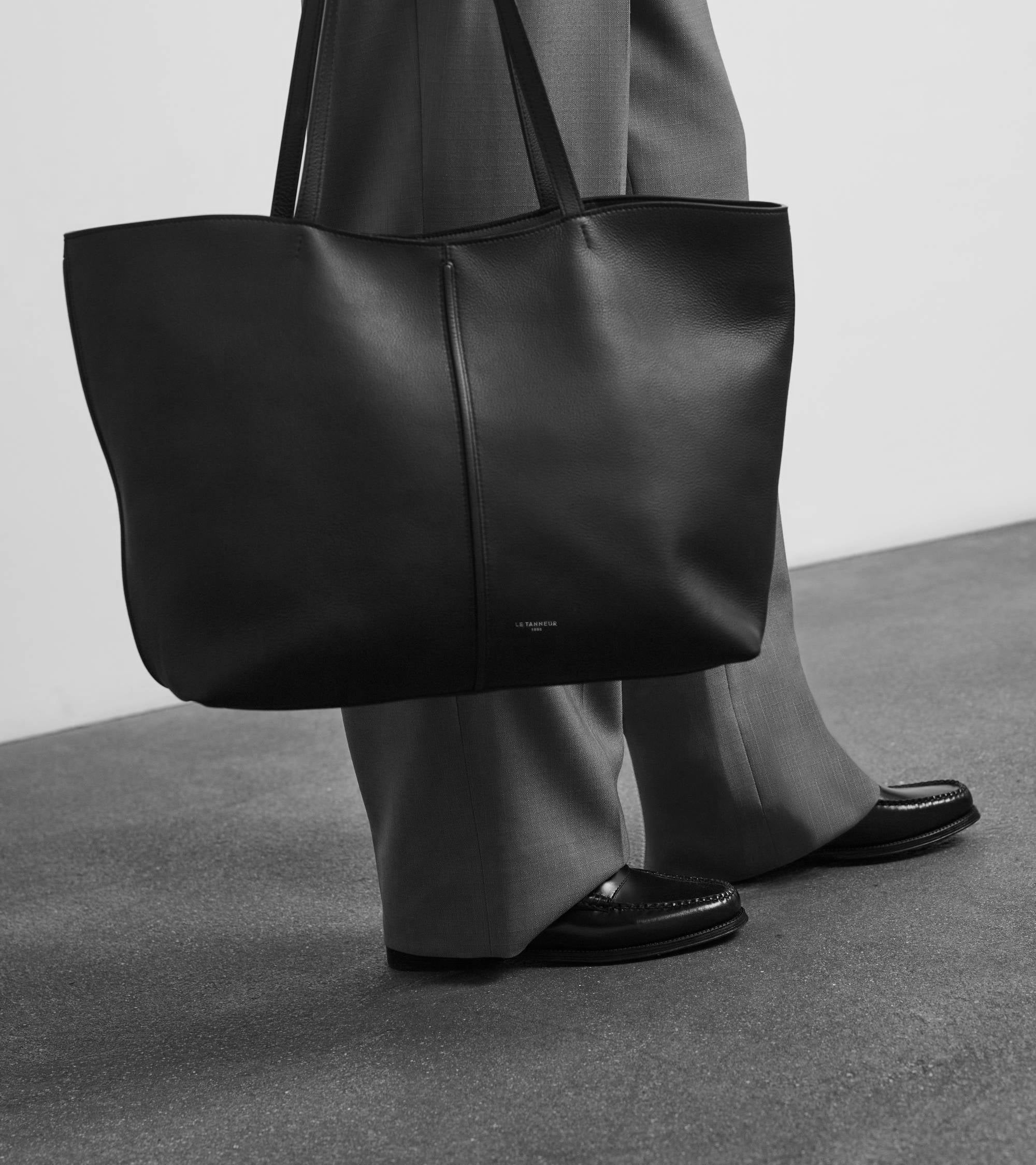 Hortense large tote bag in double-face grained leather