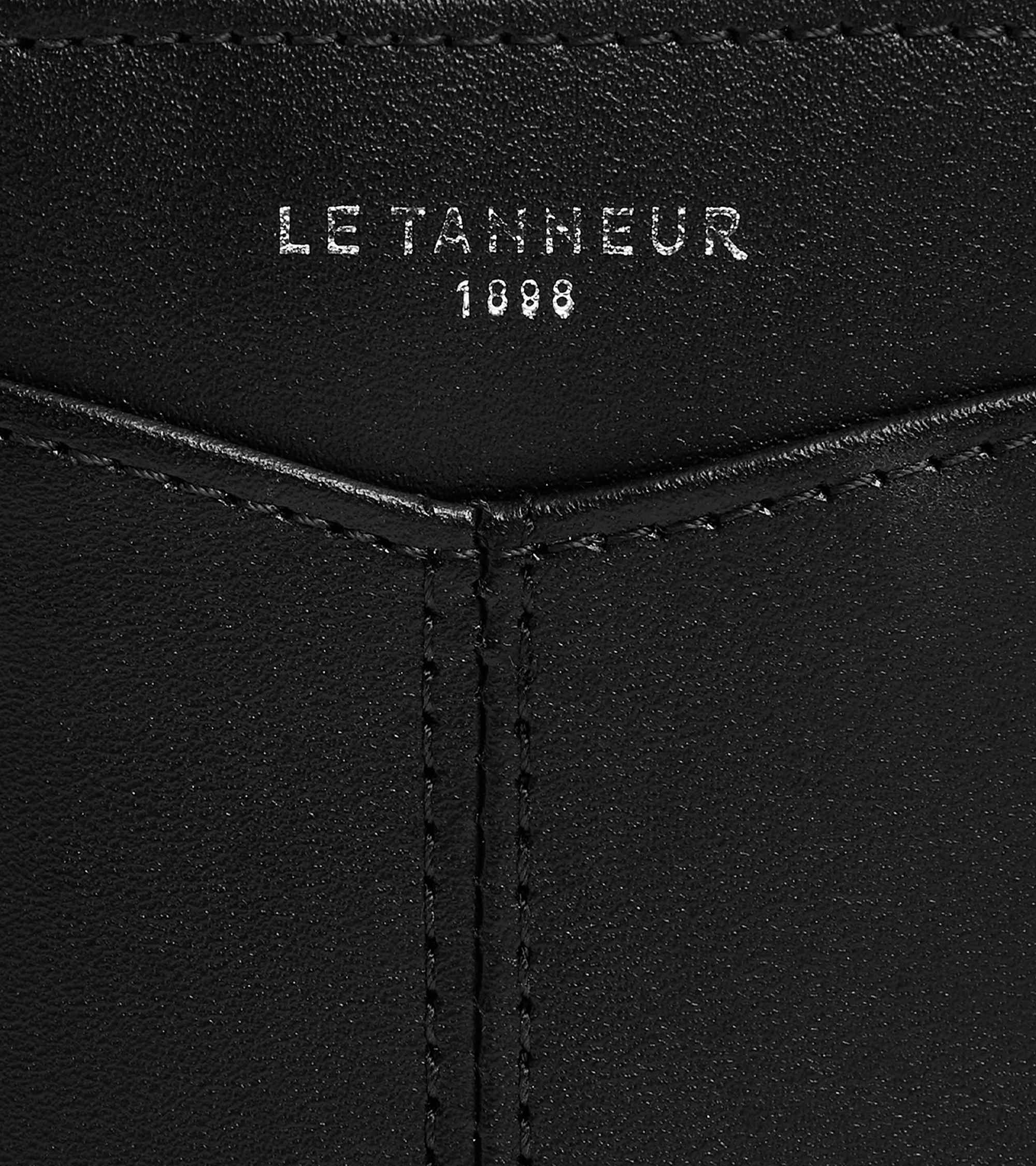 Charlotte vertical card holder in smooth leather