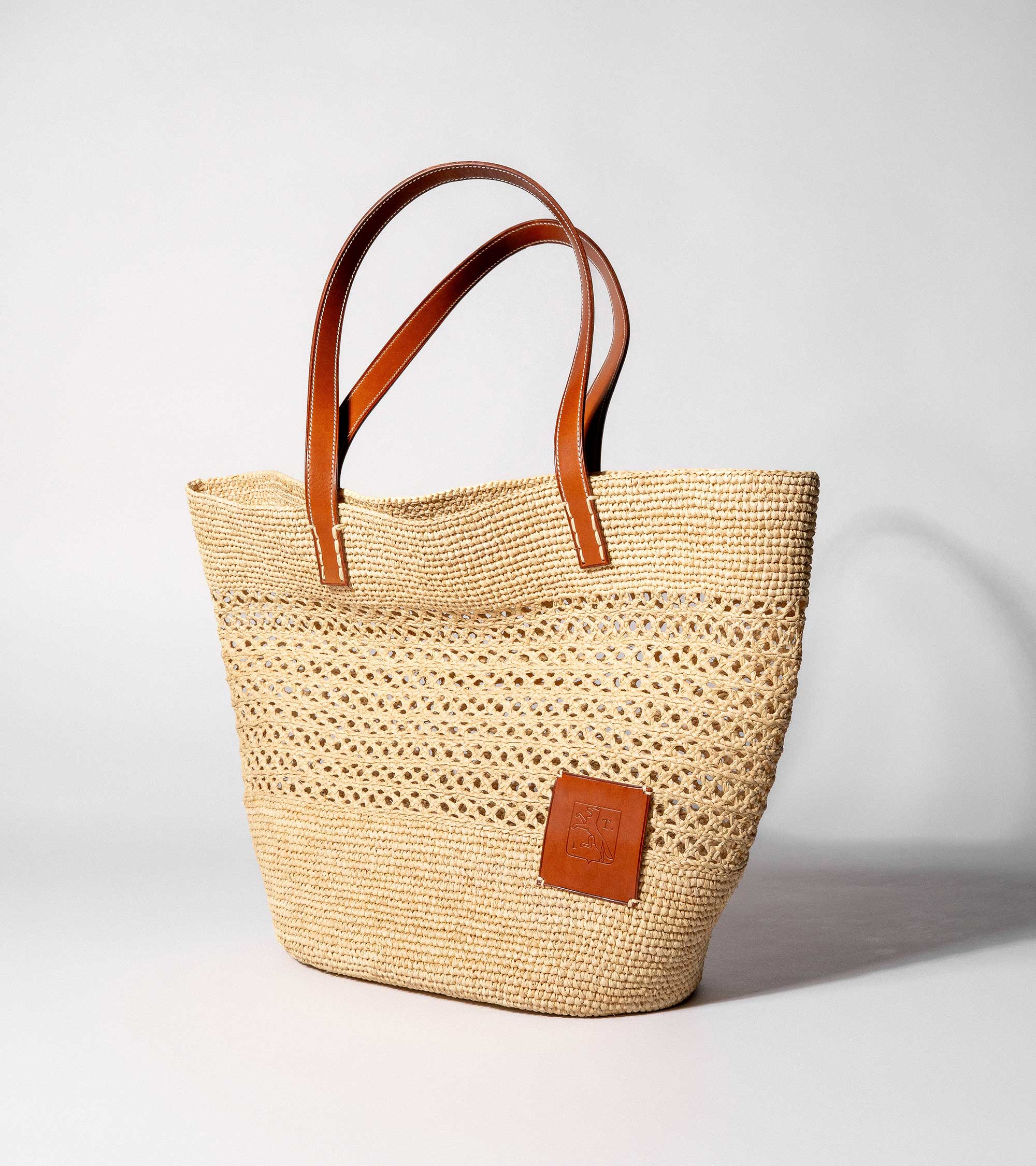 Le Nattier large tote bag in raffia and plant-based leather