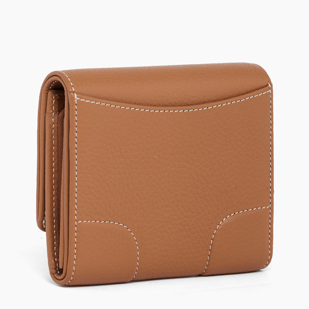 Romy coin case with flap closure in grained leather