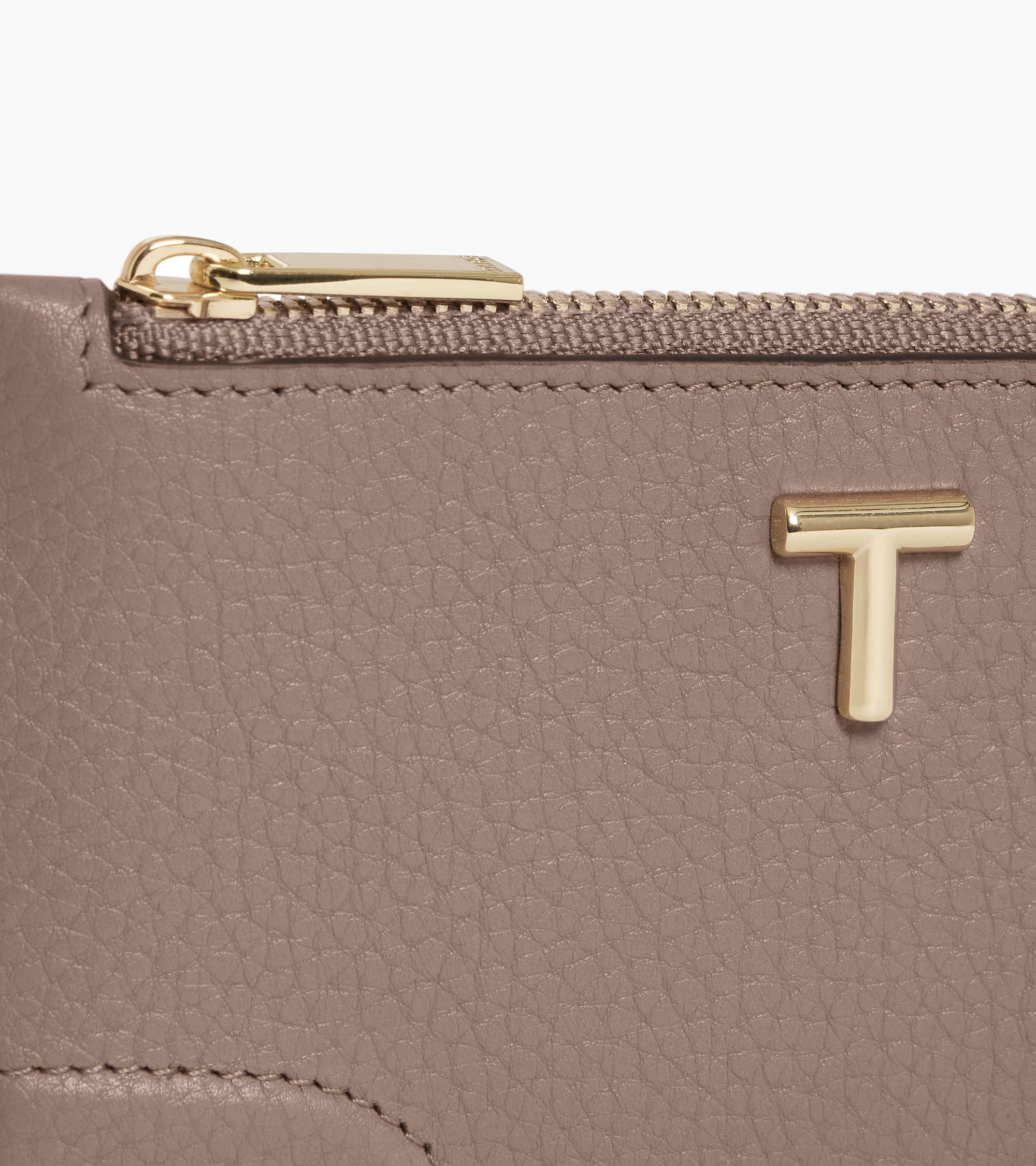 Romy zipped card holder in grained leather