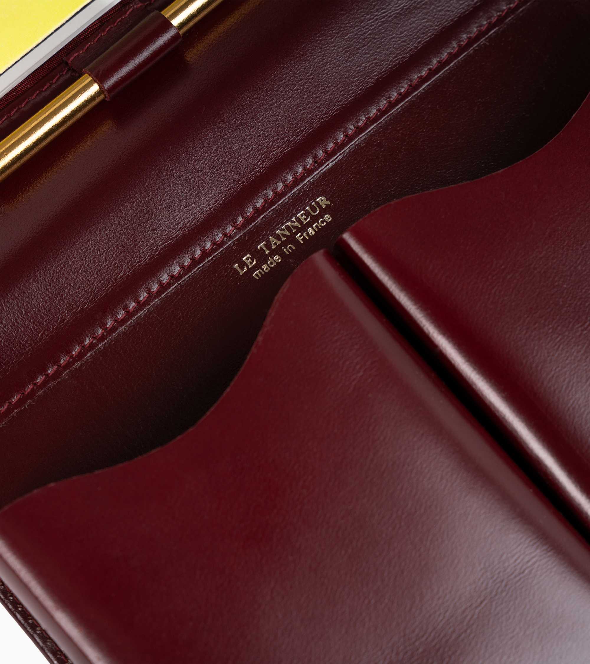 Small leather bridge card case