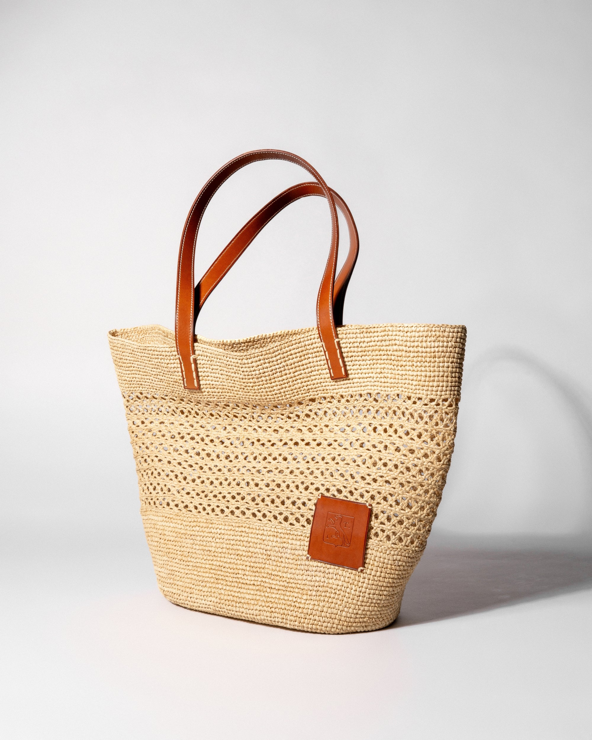 美品✨ LE TANNEUR 2way サフィアーノレザー 牛革 ダレスバッグ LE TANNEUR TCE4410 / ルタヌア ダレスバッグ 牛革 ブラック 黒