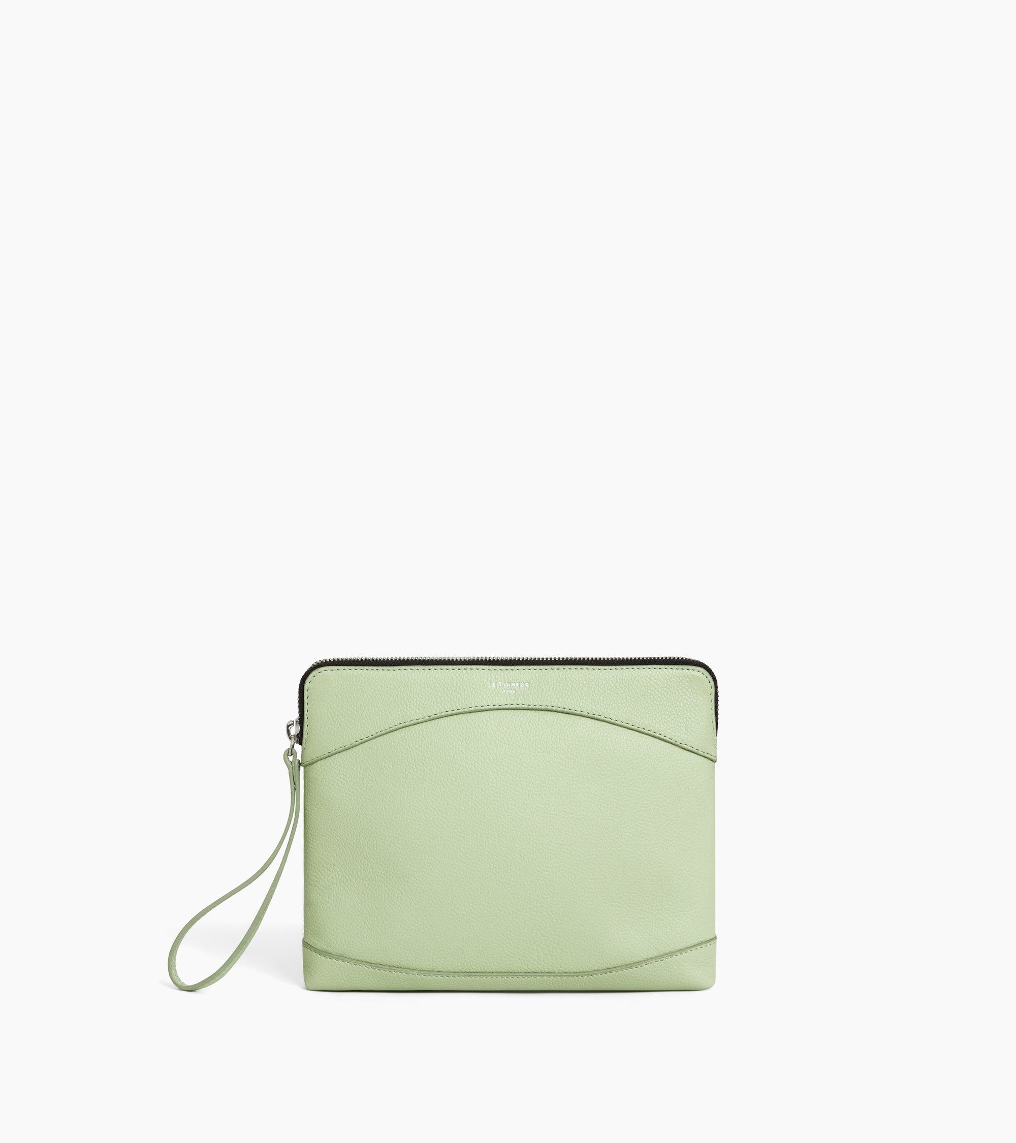 Zipped pouch in grained leather