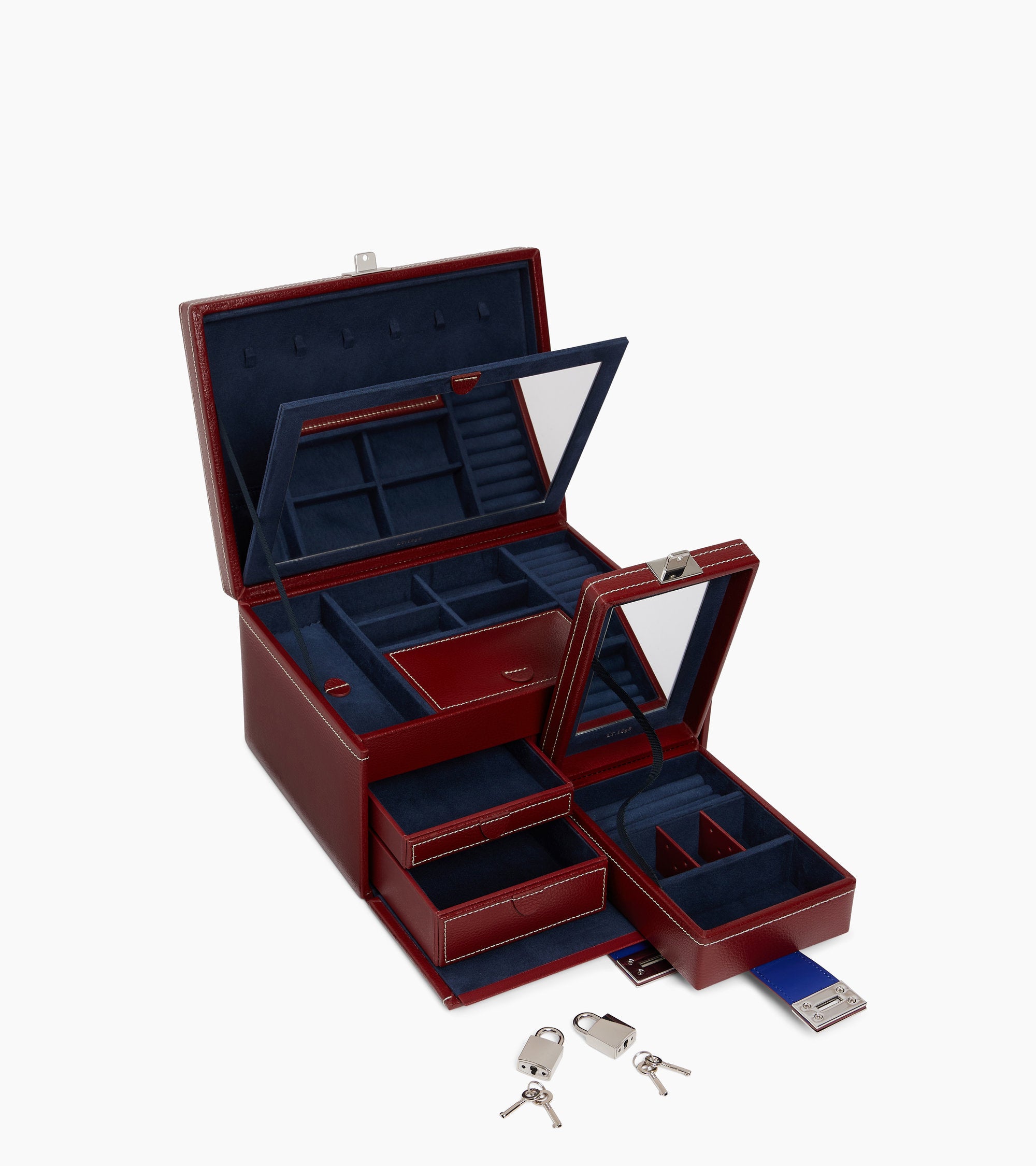 Large jewelry box in leather