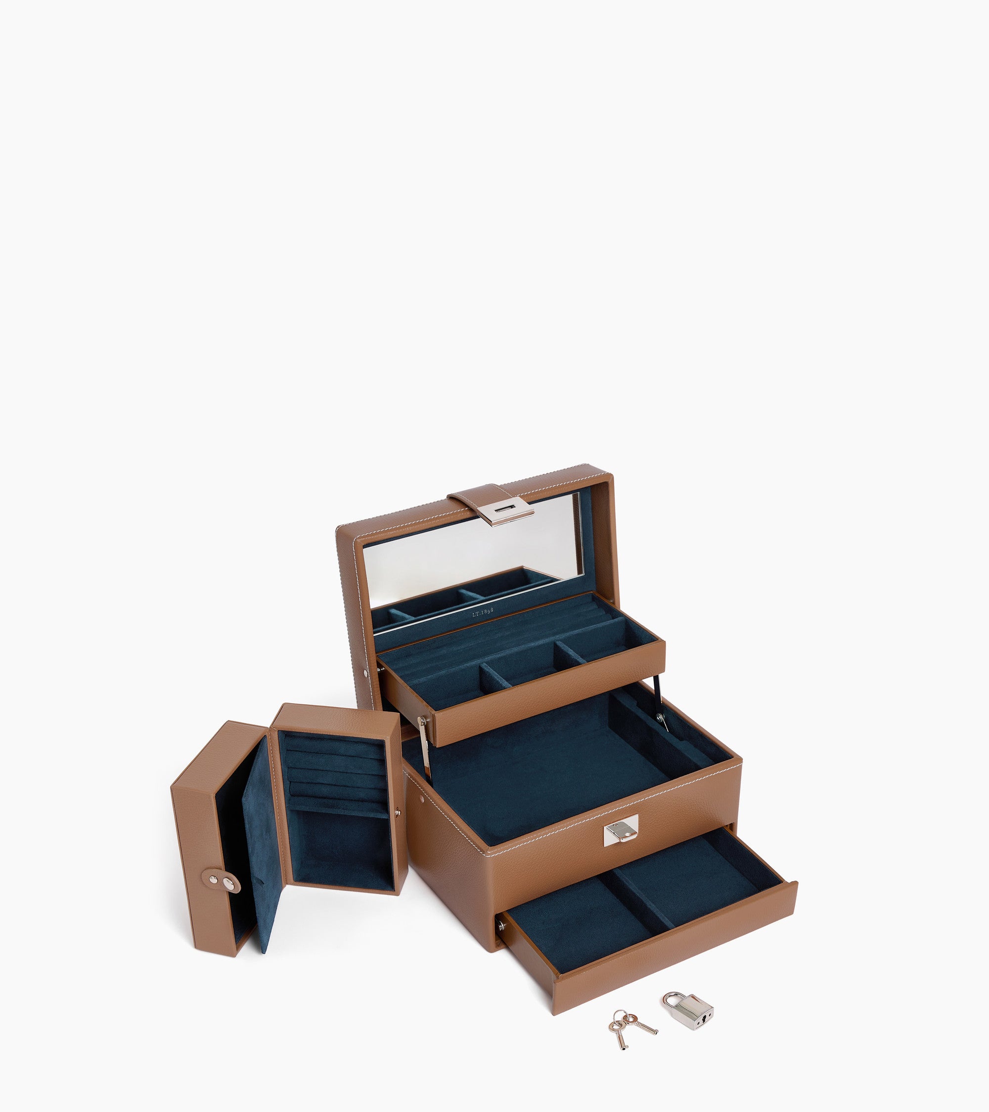 Medium automatic opening jewelry box in leather