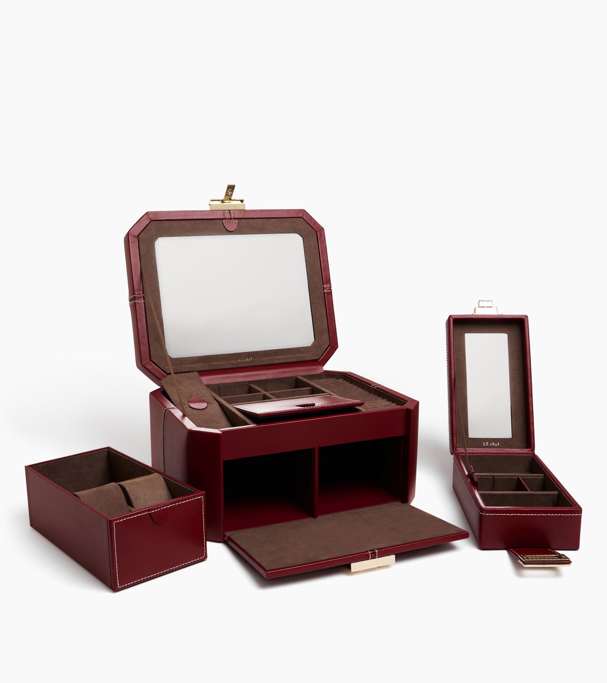 Large jewellery box with T-clasp in leather