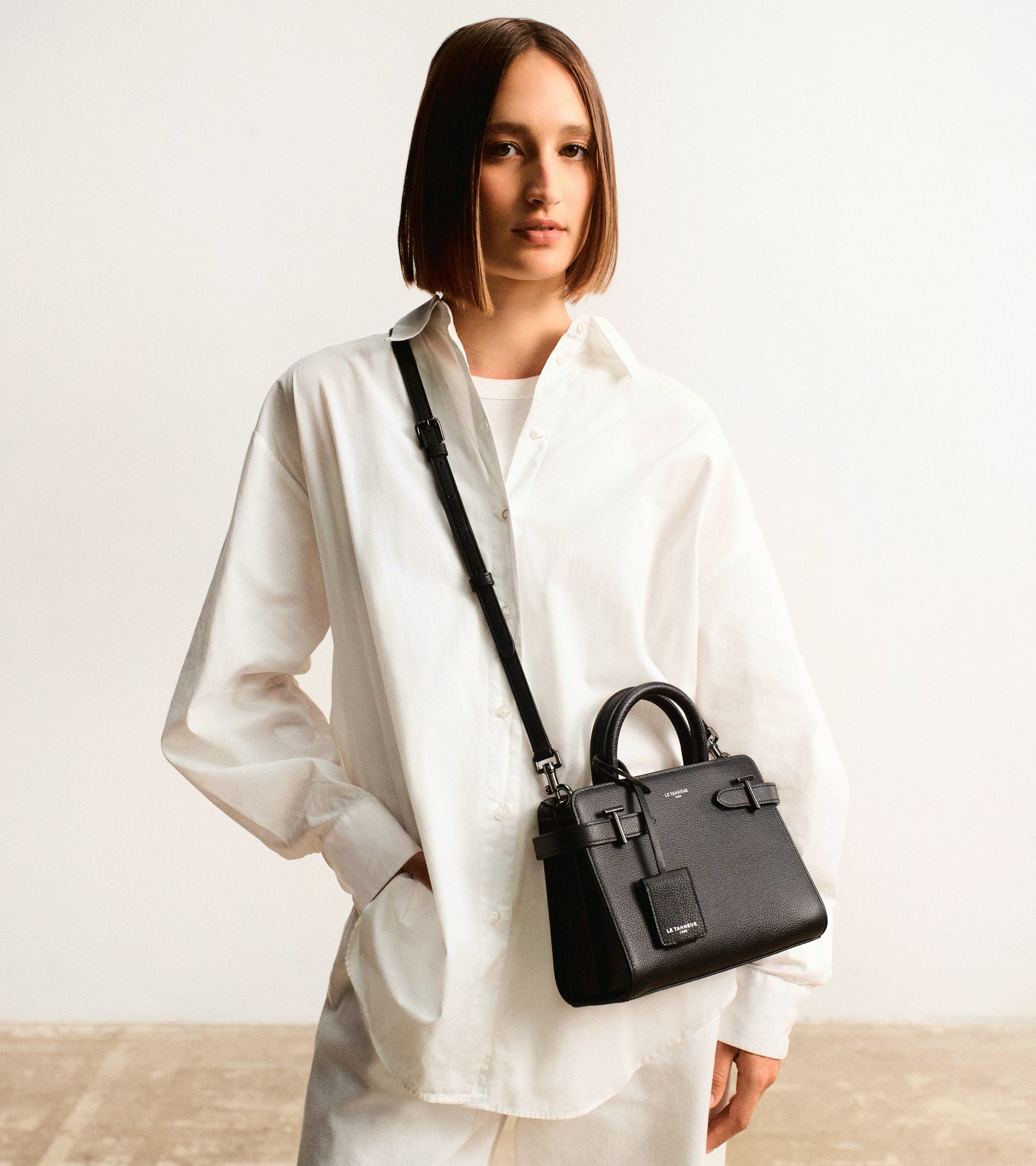 Emilie small handbag in grained leather Black
