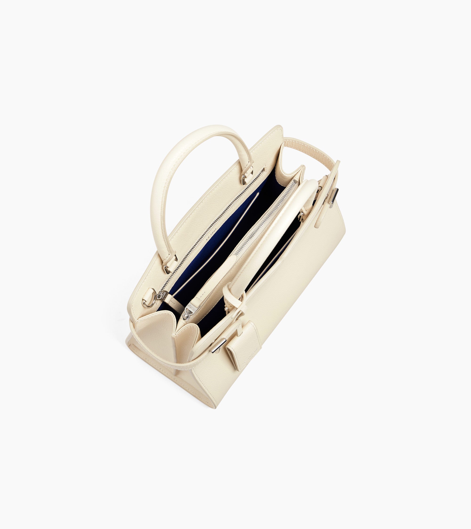 Emilie medium-sized handbag in grained leather