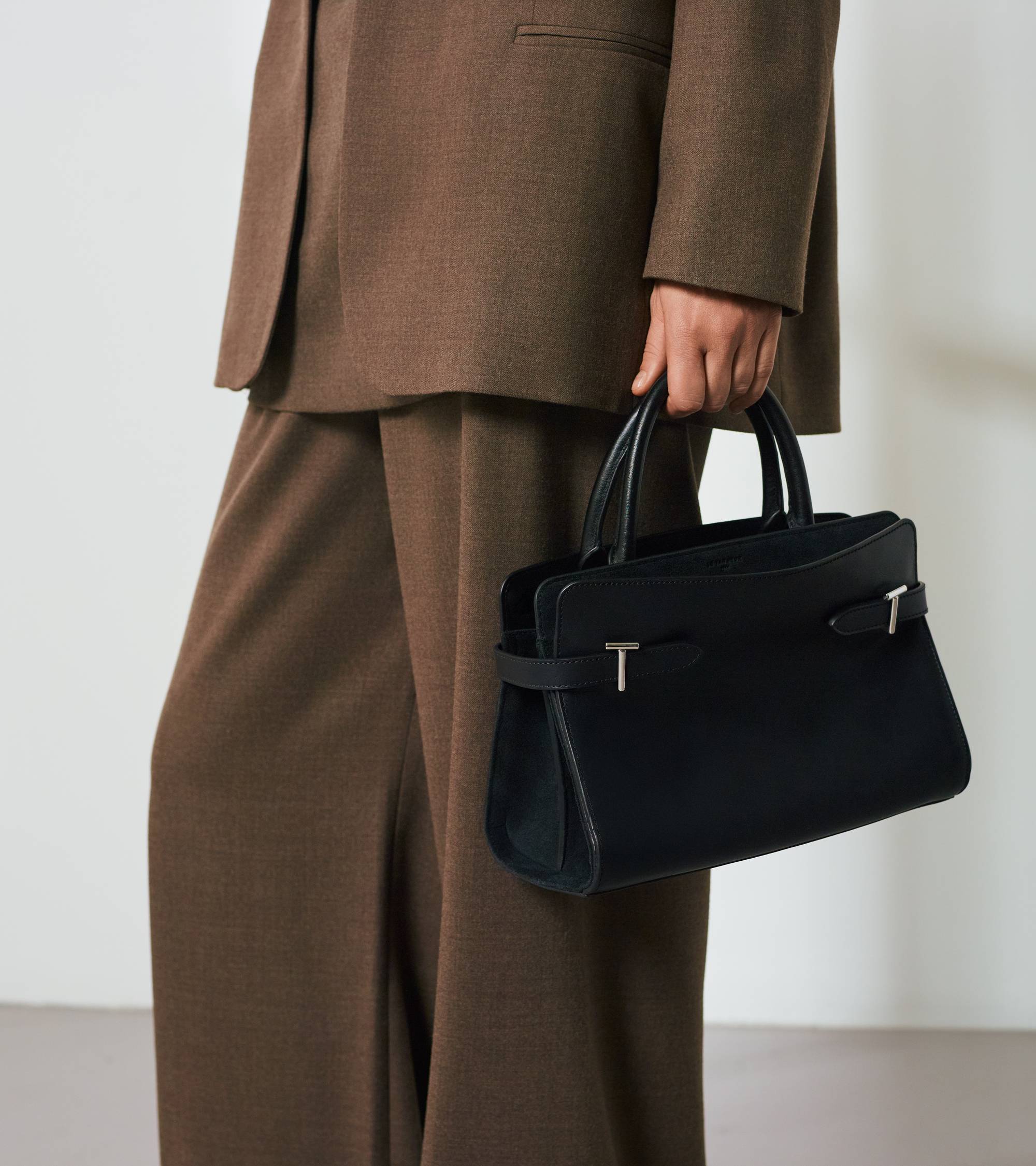 Emie medium handbag in smooth leather and nubuck