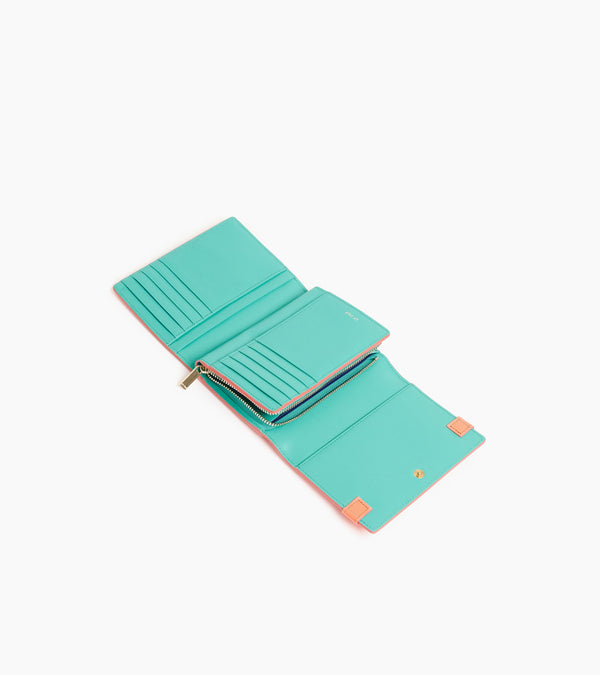 Emilie wallet in signature T leather