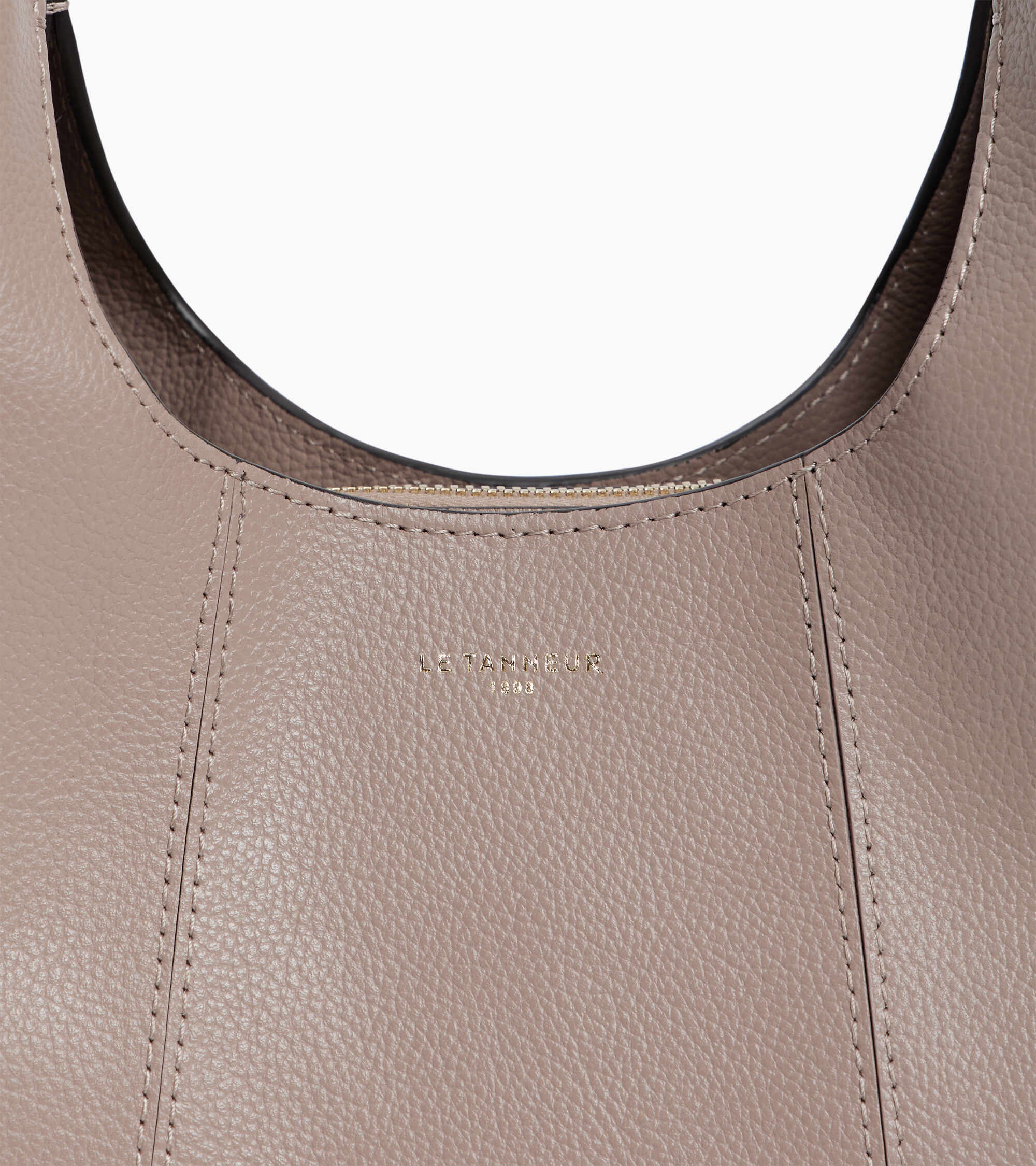 Juliette small handbag in grained leather