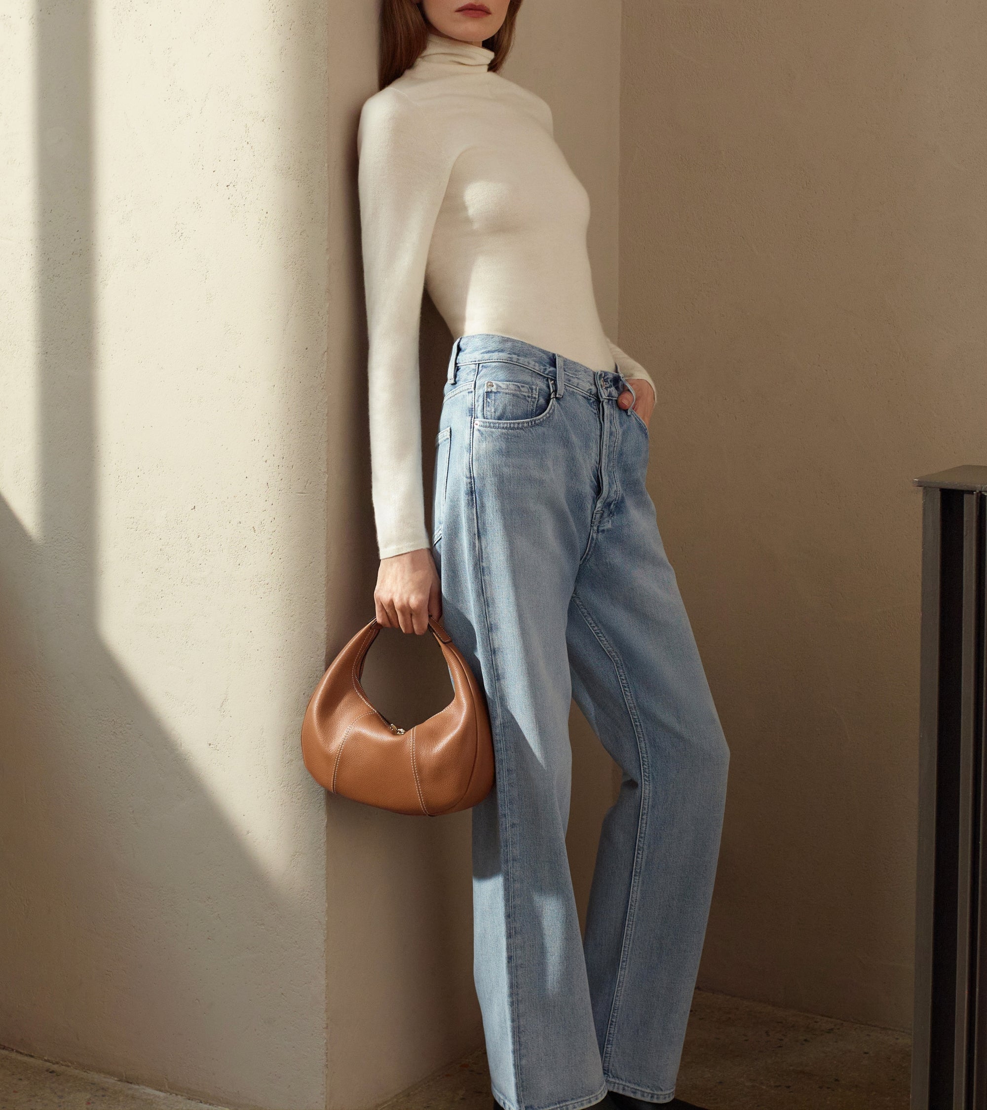 Juliette small, grained leather hobo bag