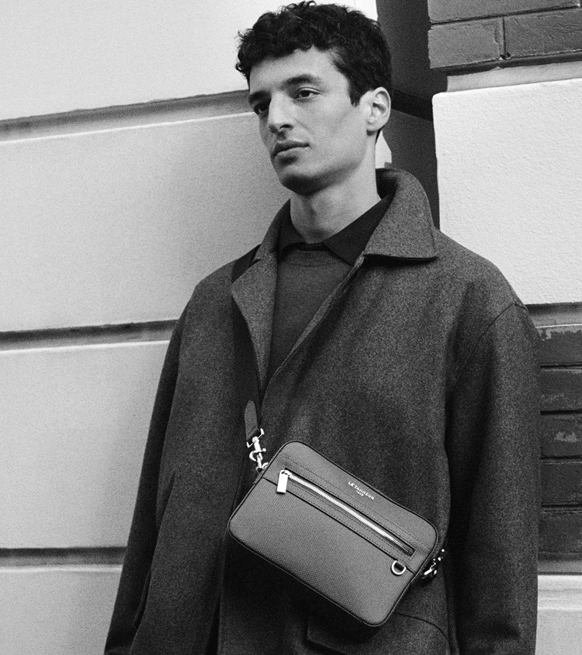 Emile small shoulder bag in T signature leather