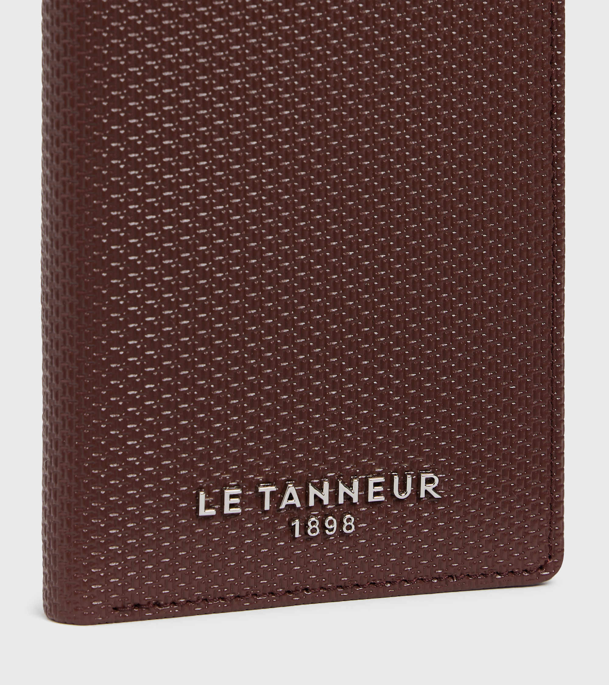 Emile vertical card holder in signature T leather