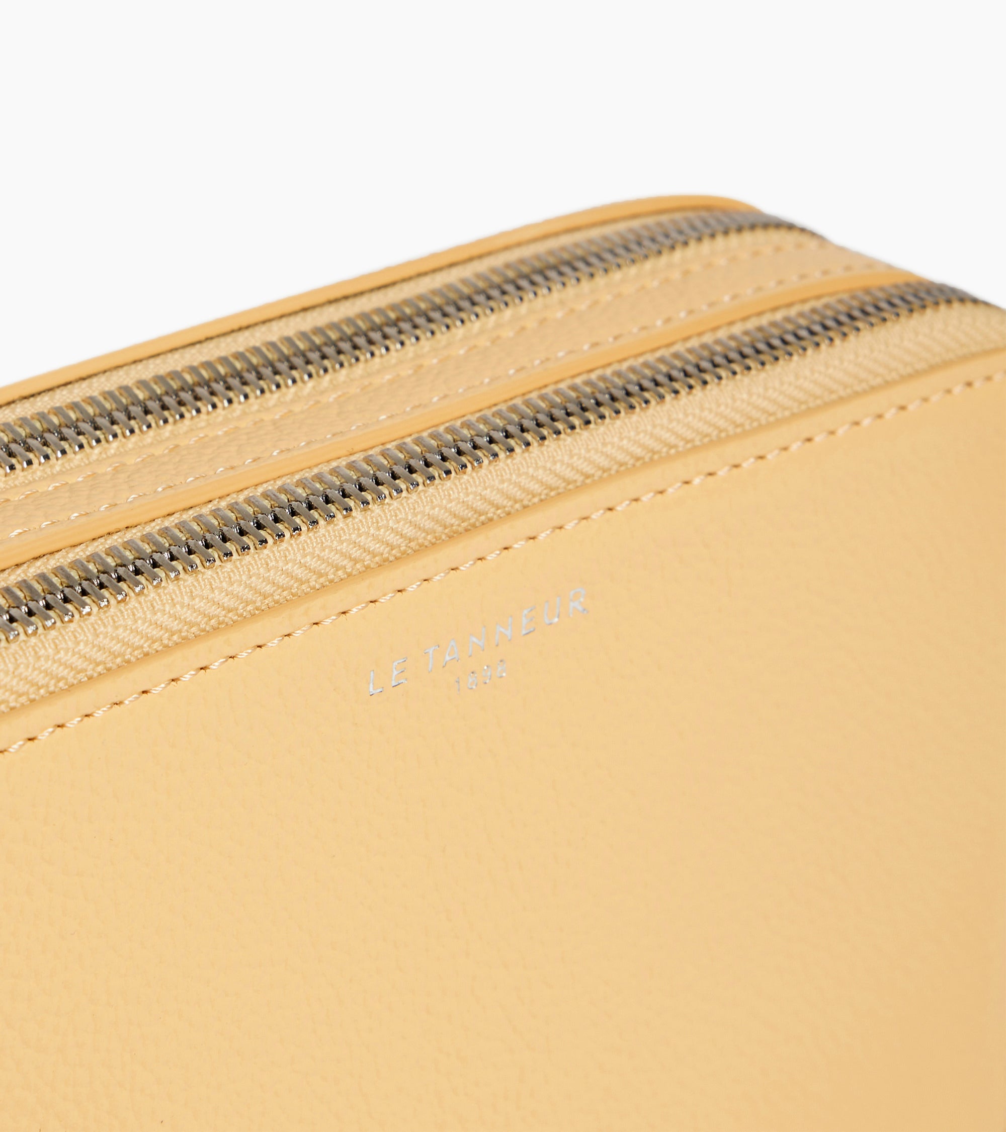 Emile small 2-compartment pouch in grained leather