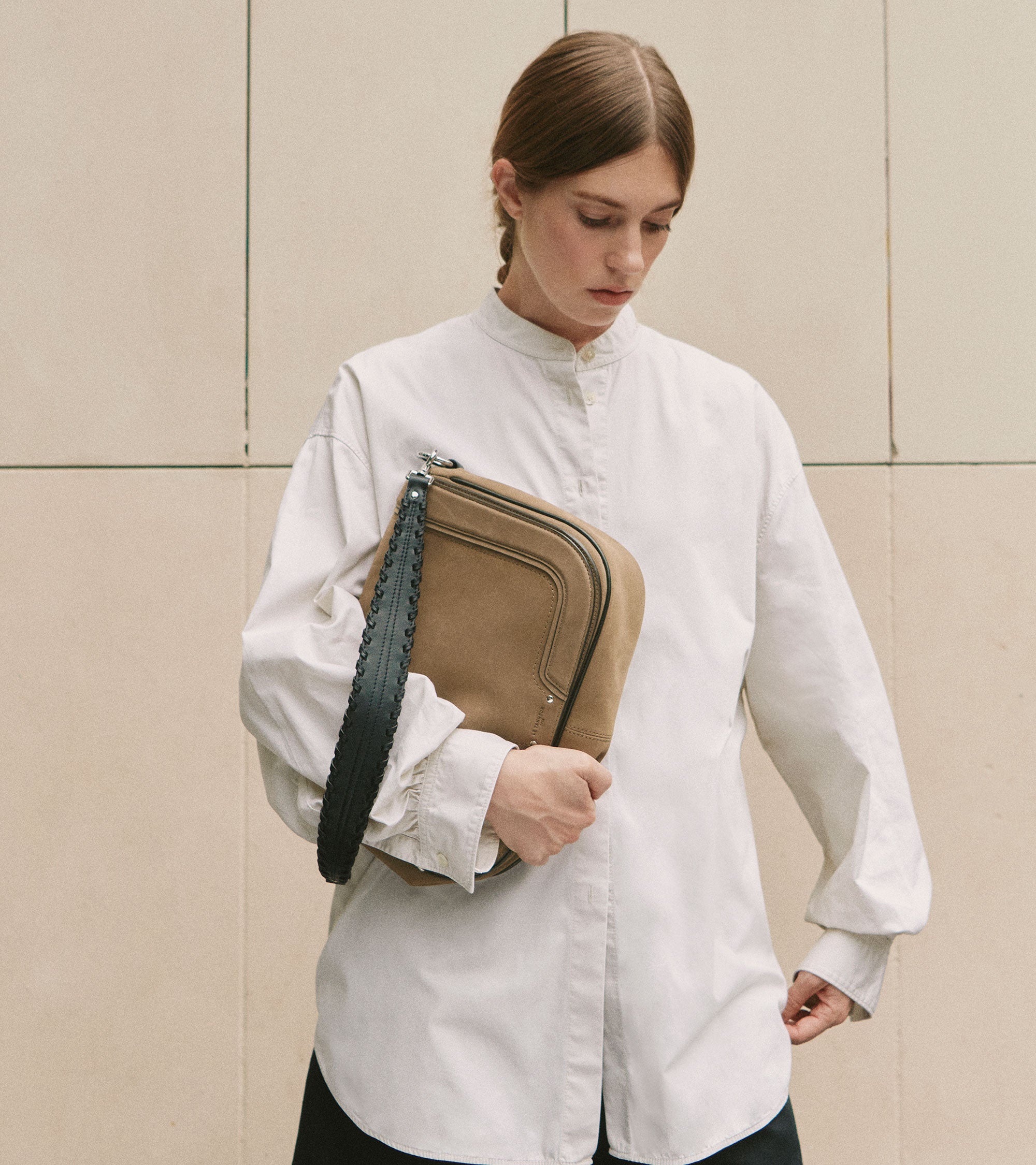 Ella large shoulder bag in smooth leather and nubuck