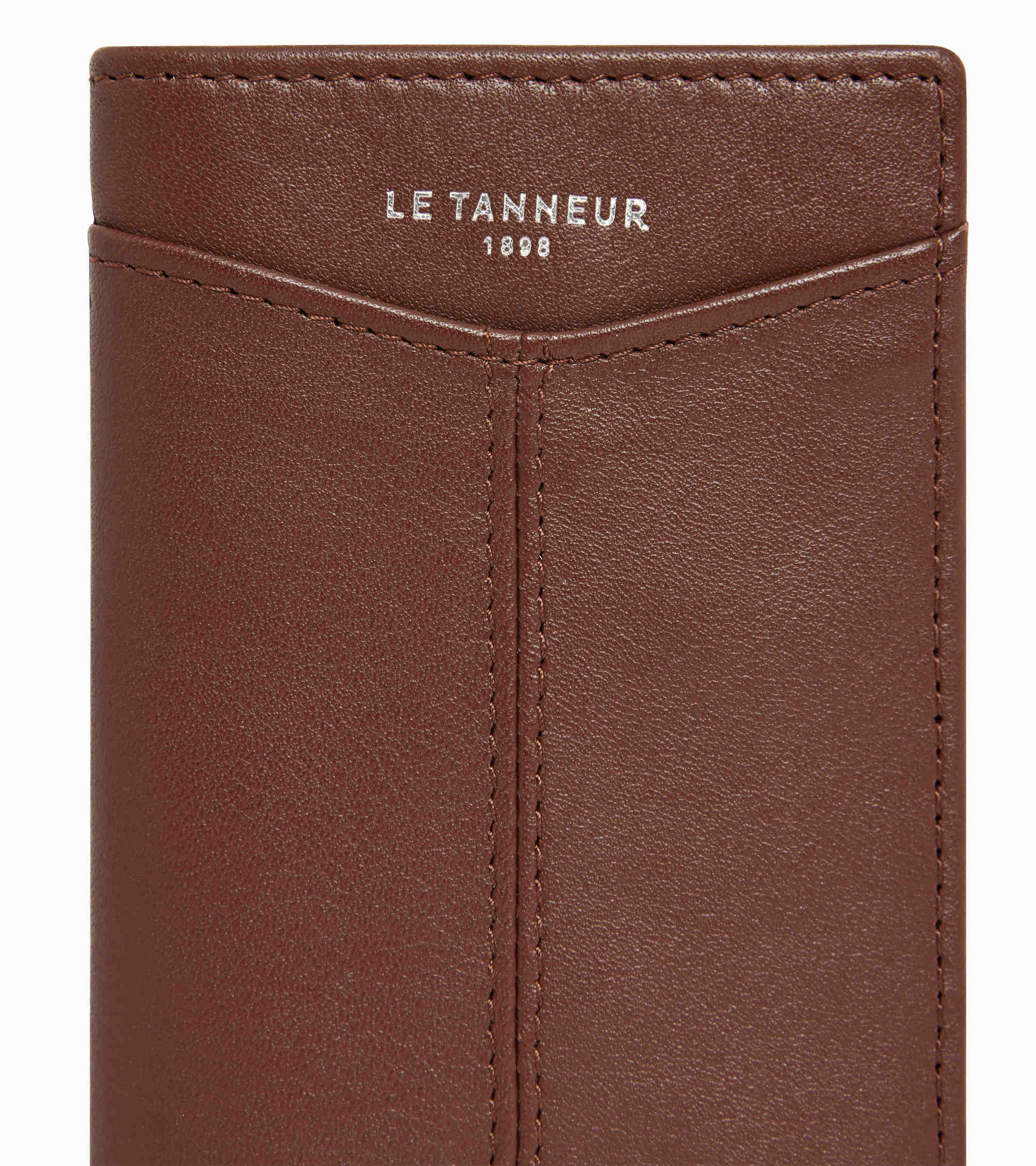 Charlotte vertical card holder in smooth leather