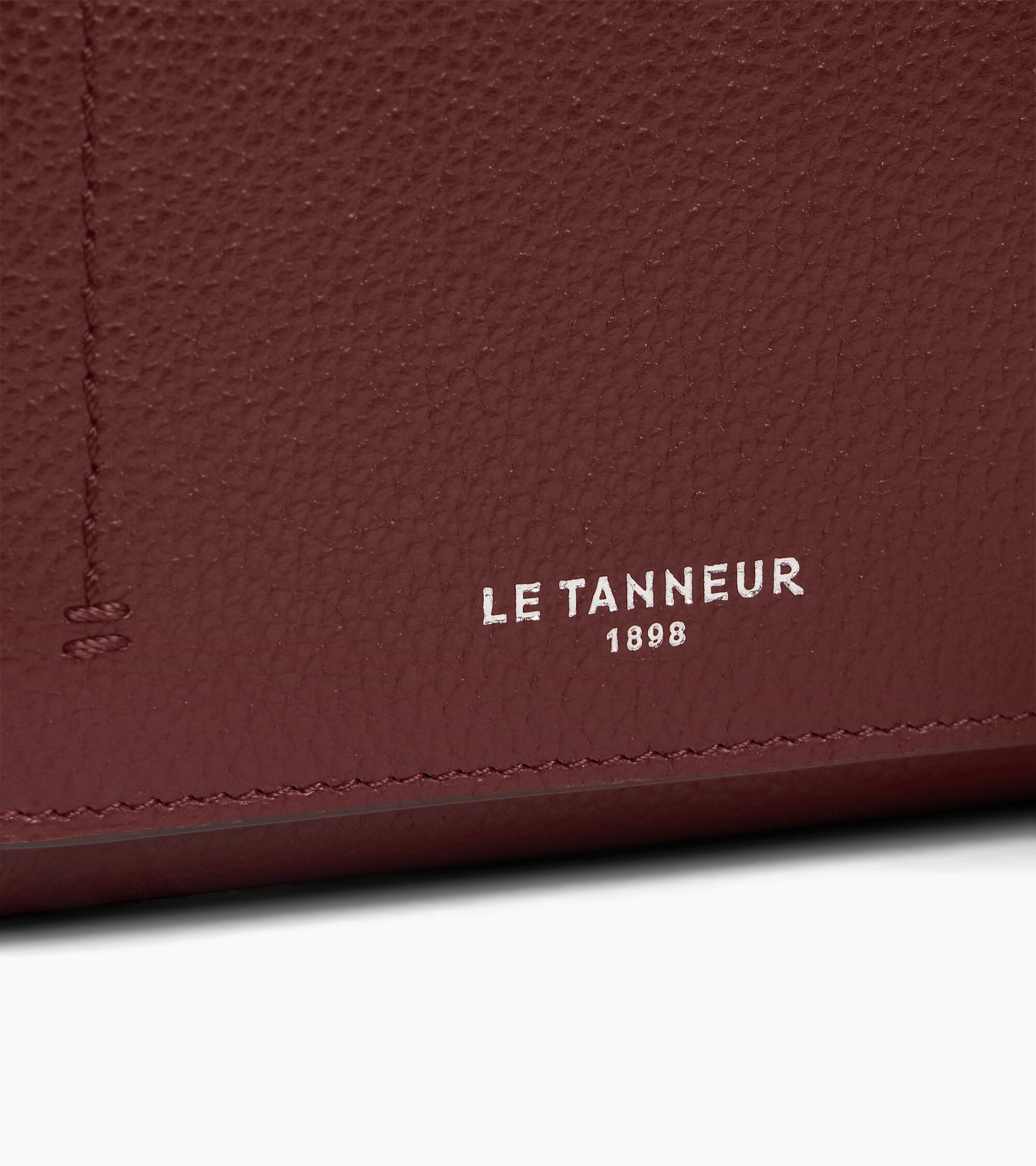 Louison small wallet with flap in grained leather