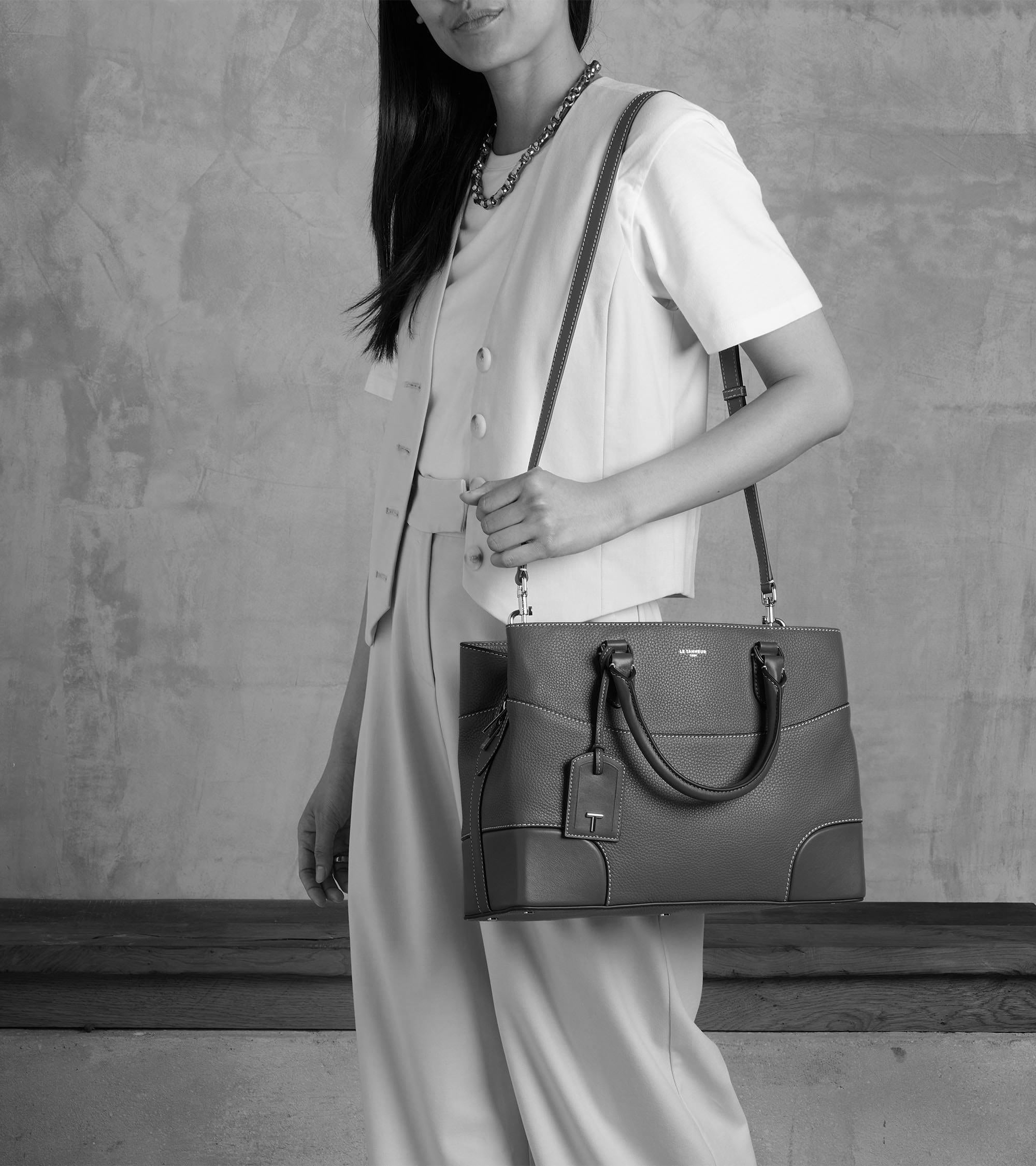 Romy large handbag in smooth grained leather